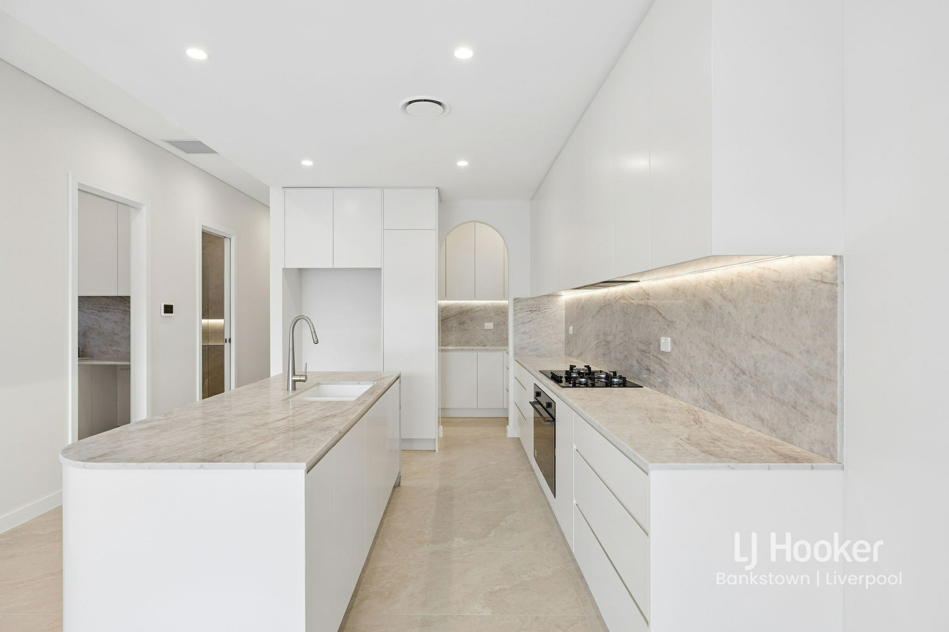 82C Longstaff Avenue — photo 3 of 26