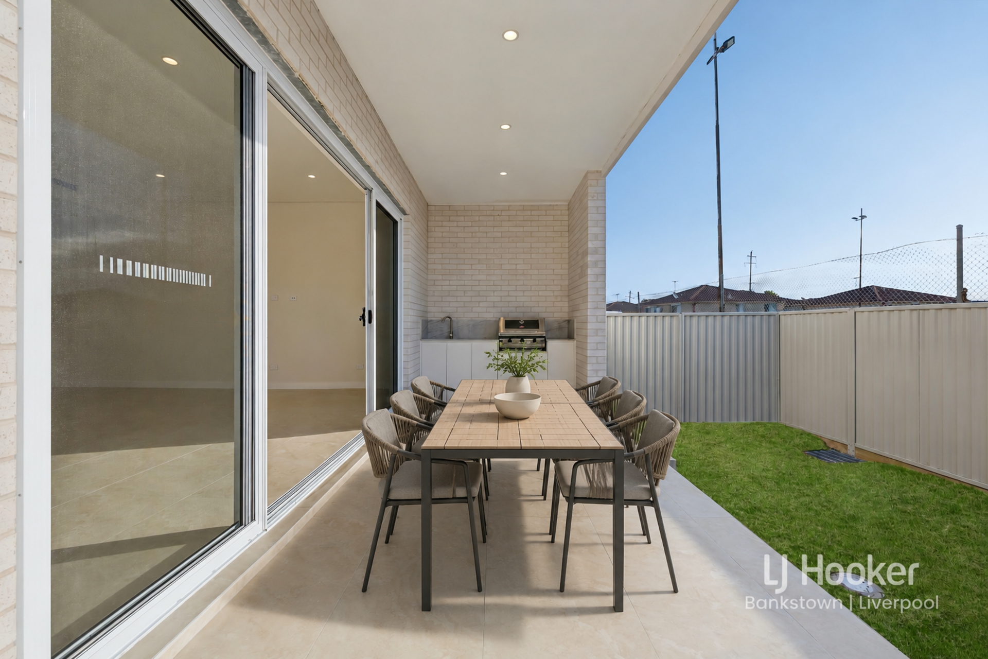 82C Longstaff Avenue — photo 21 of 26