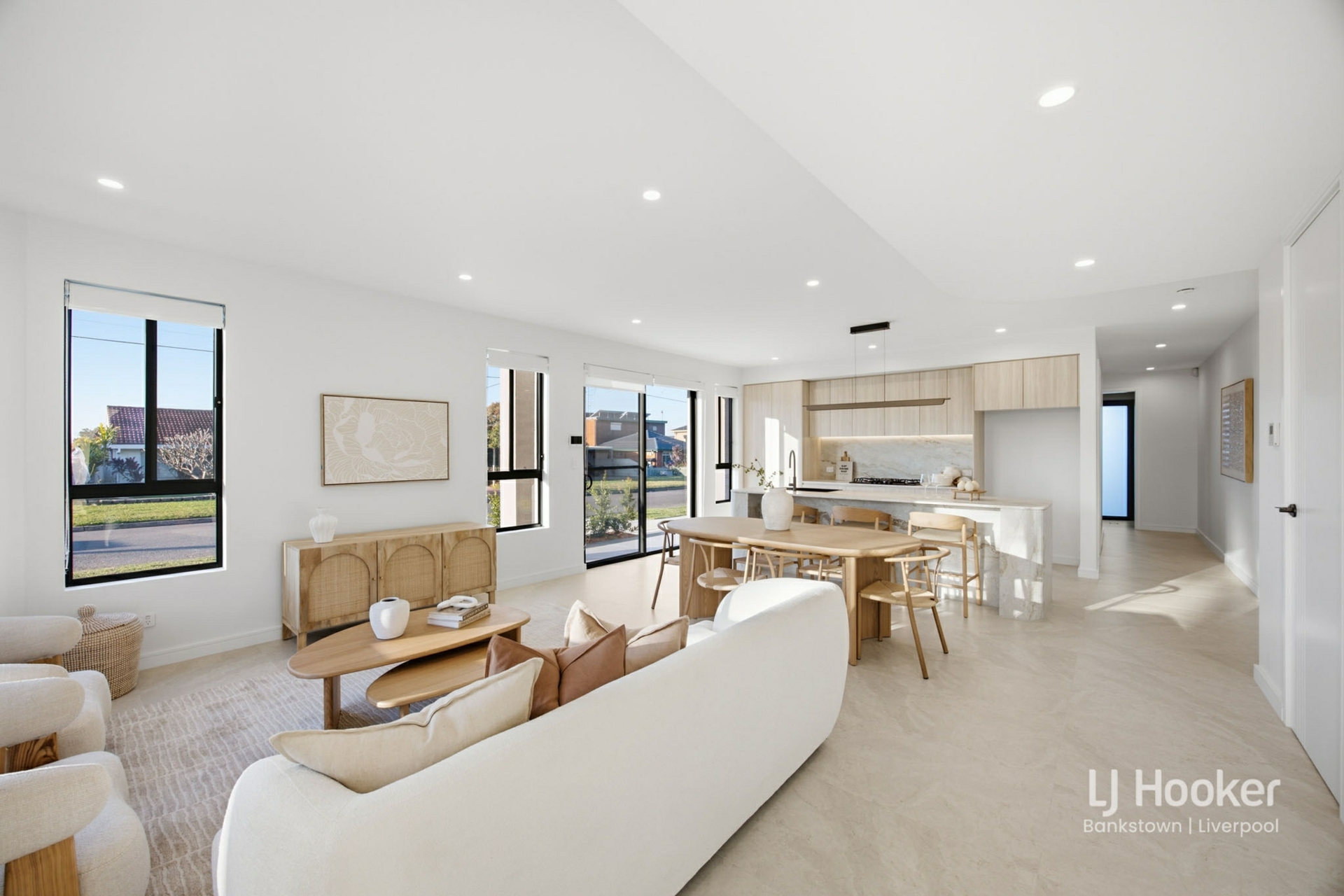 4/49 Thompson Avenue — photo 7 of 26