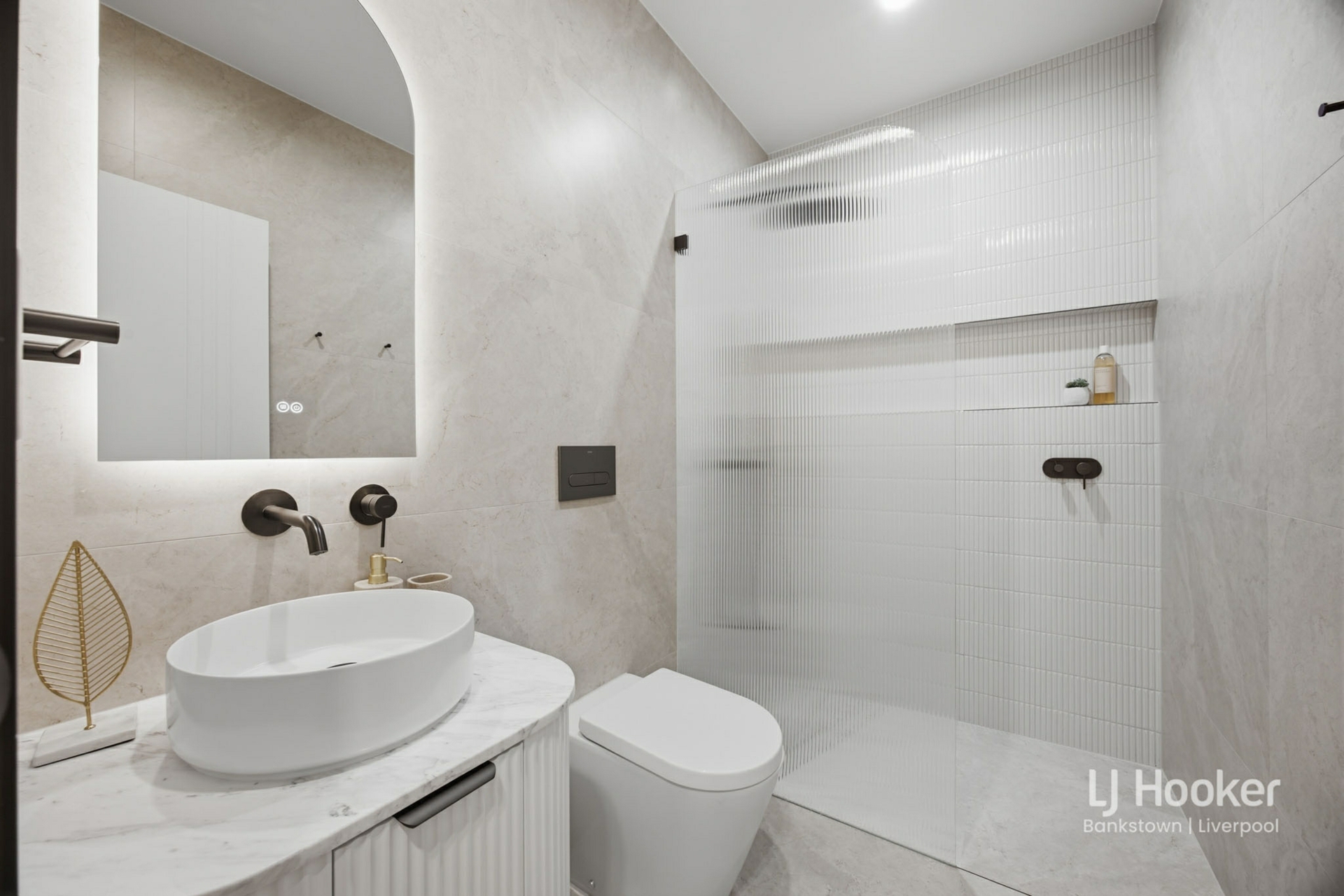 4/49 Thompson Avenue — photo 17 of 26