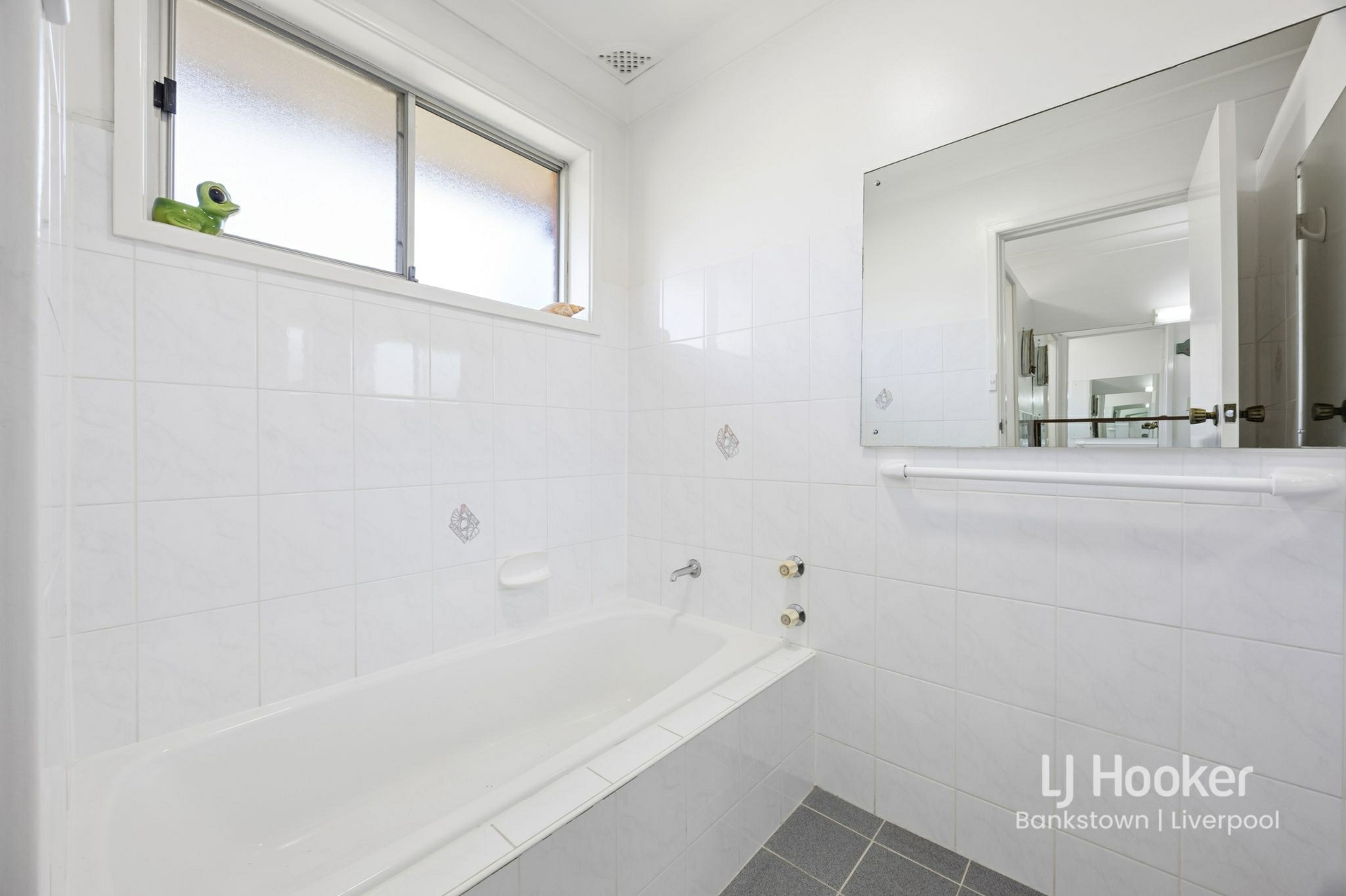 101 Jack O'Sullivan Road — photo 11 of 18