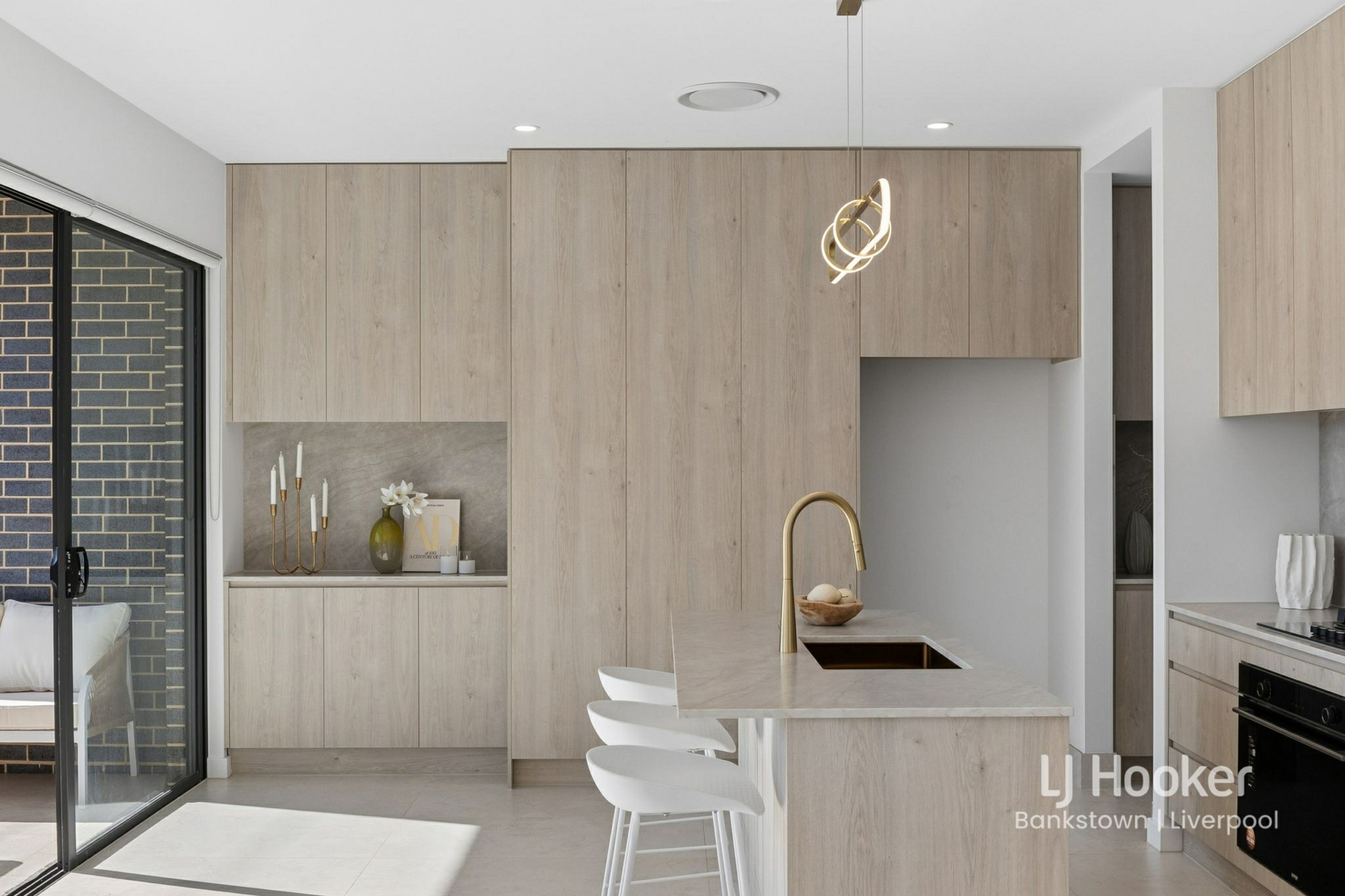 71 Rose Street — photo 4 of 22