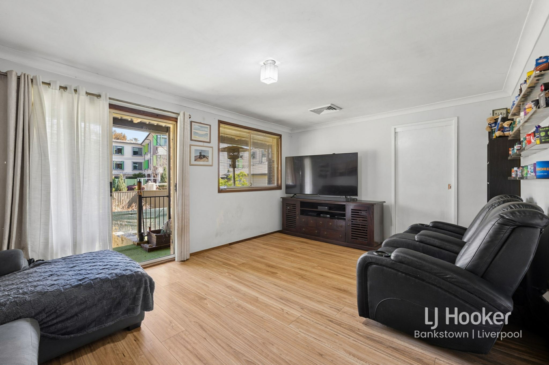 217 Epsom Road — photo 6 of 19