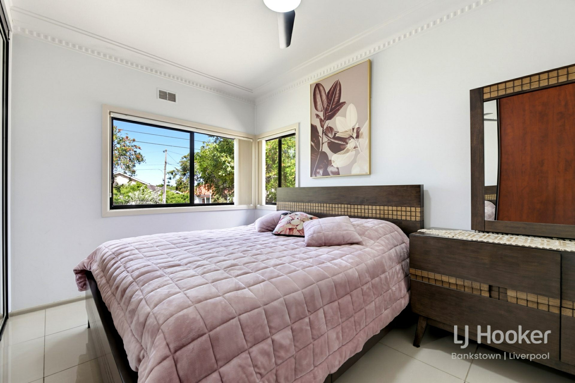 14 William Street — photo 5 of 12