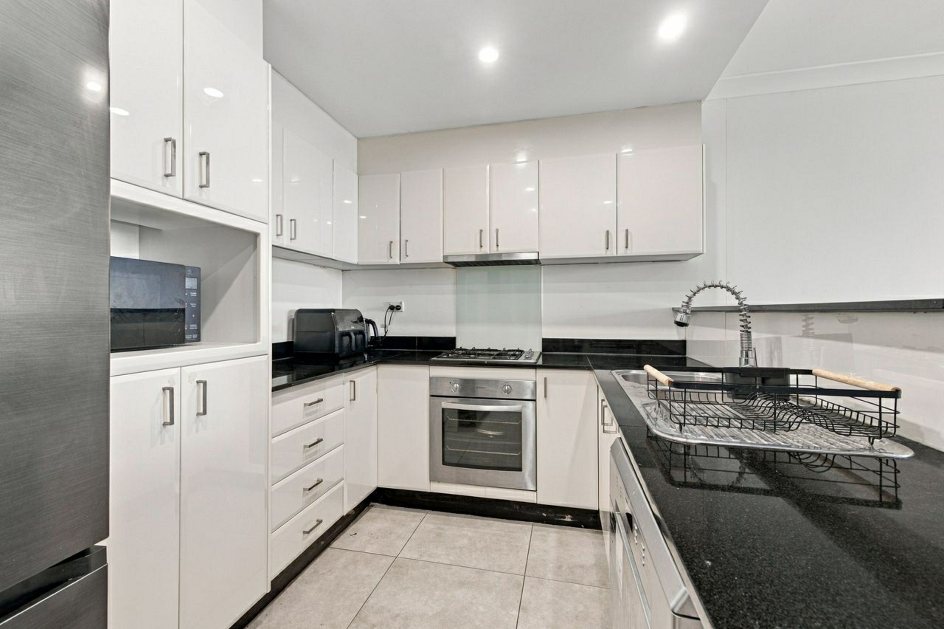 702/16 Meredith Street — photo 7 of 14