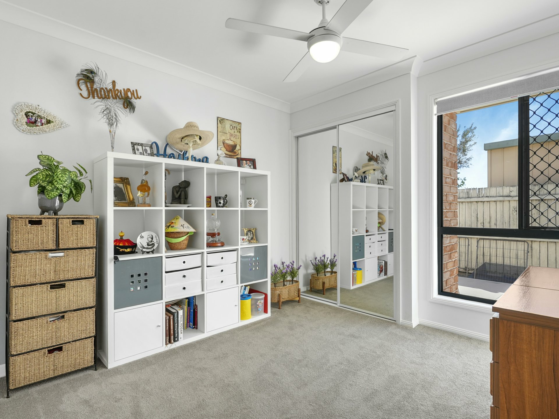 11 Curtin Crescent — photo 15 of 28