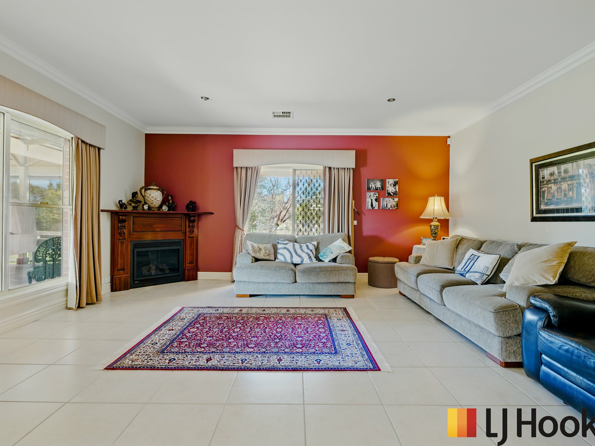10 Rolling Meadows Drive — photo 12 of 30