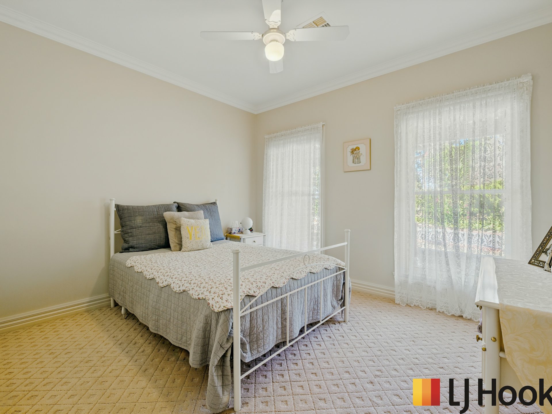 10 Rolling Meadows Drive — photo 14 of 30