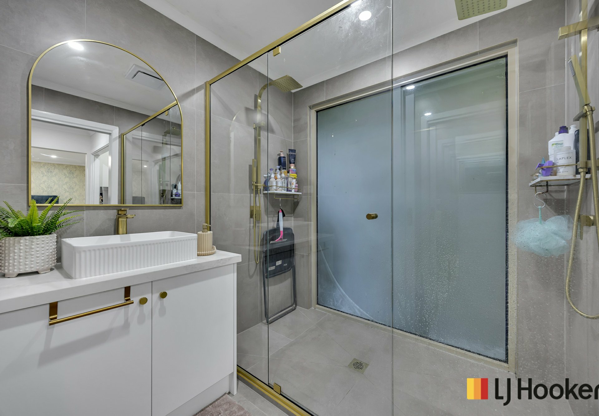 8 King William Drive — photo 11 of 30