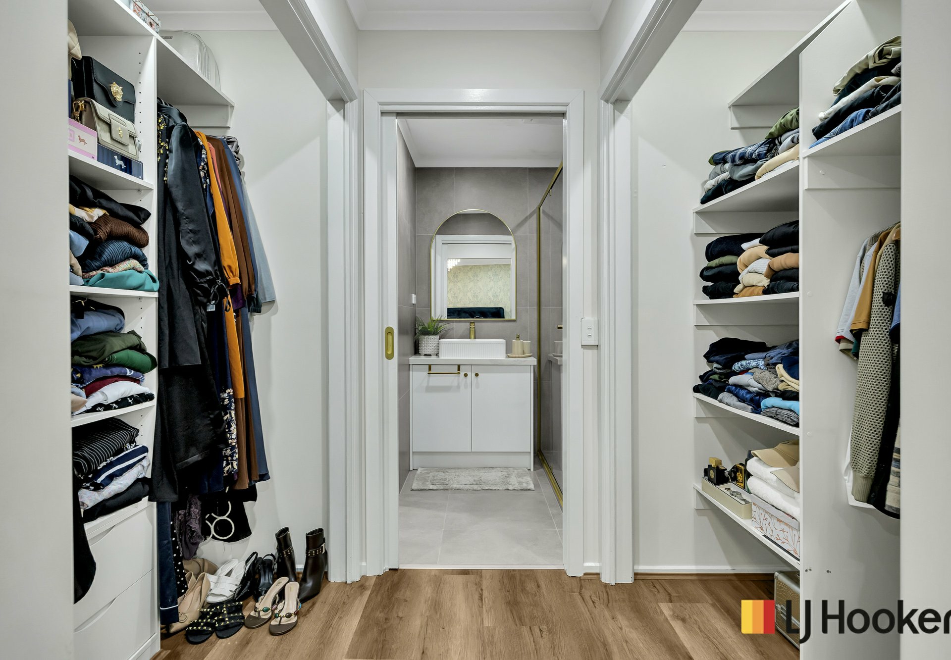 8 King William Drive — photo 16 of 30