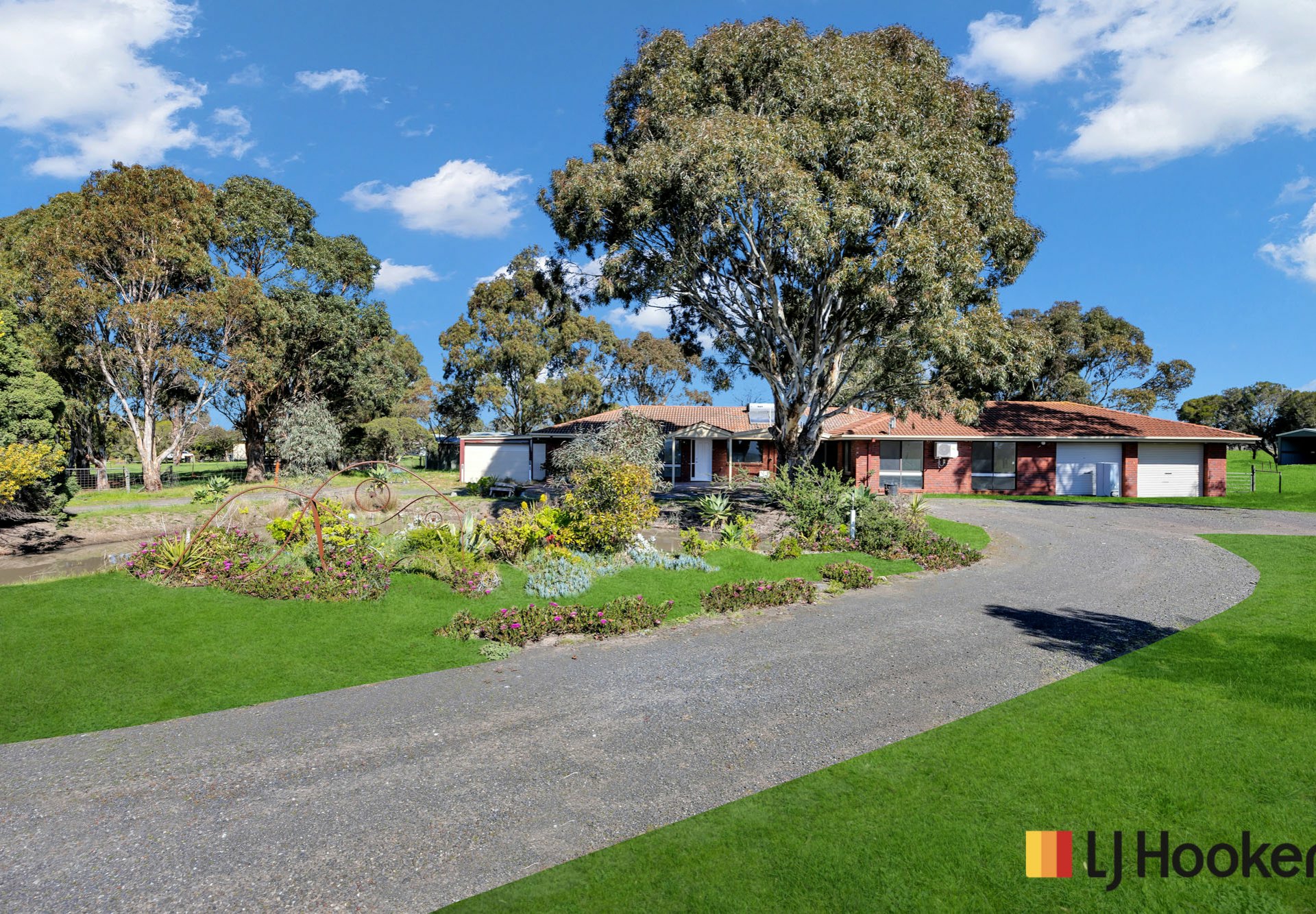 150 Settlement Road West — photo 14 of 18