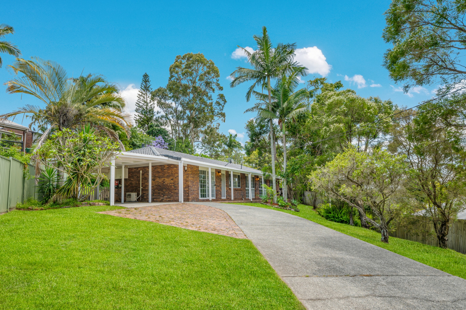 5 Autumn Court, MUDGEERABA