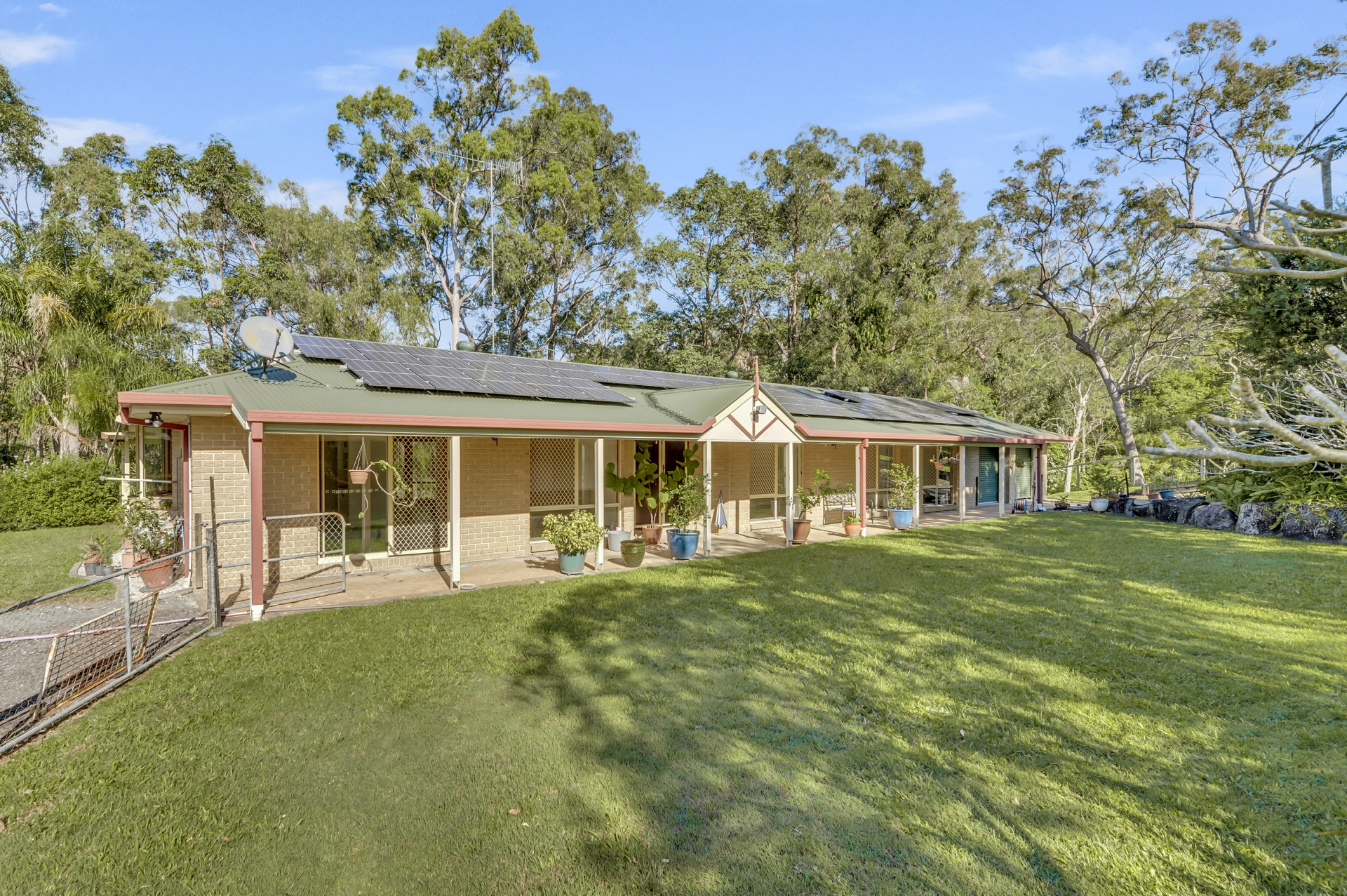 30 Wallaby Drive, MUDGEERABA
