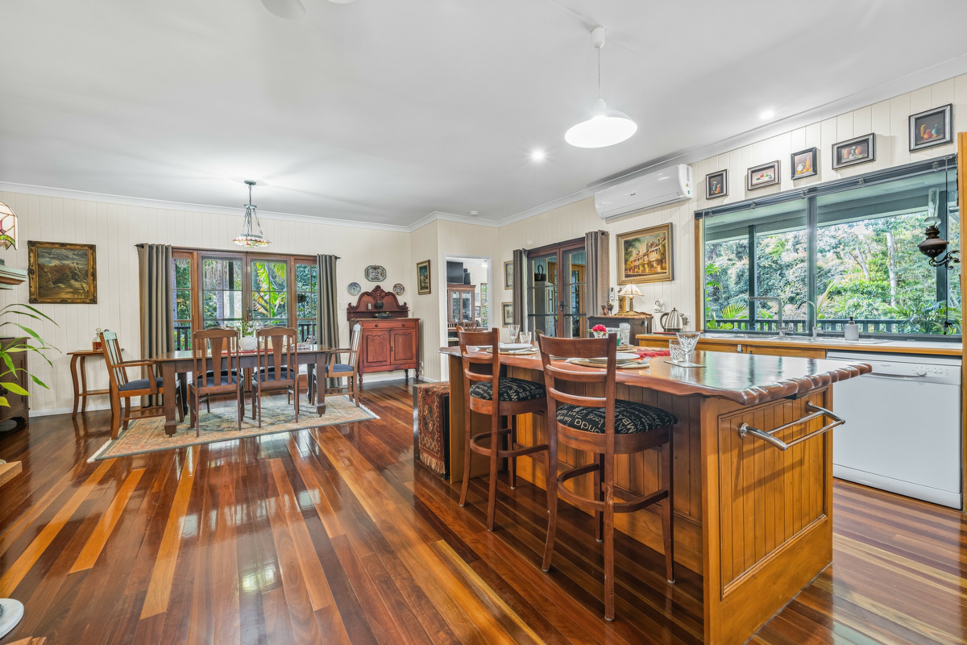 31 Lloyds Road, SPRINGBROOK