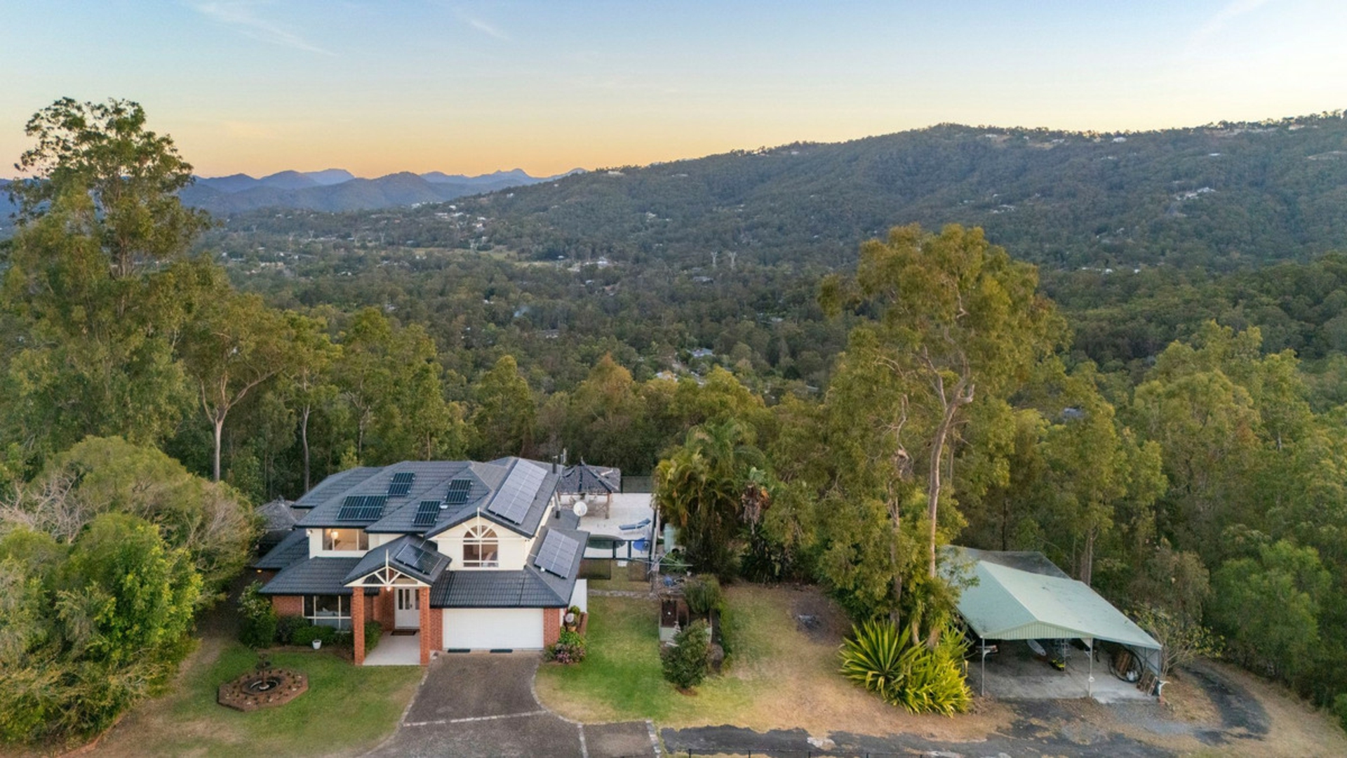 114 The Pinnacle — photo from LJ Hooker Mudgeeraba