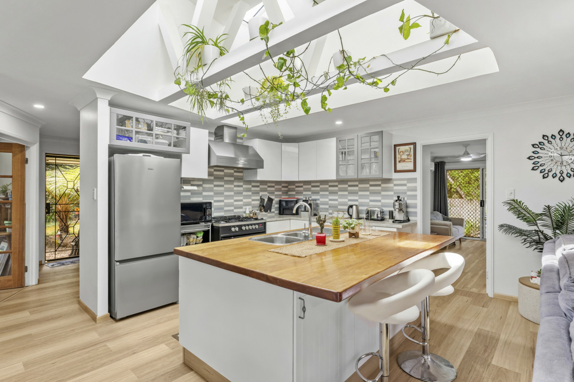 6 Mimosa Road — photo 4 of 30