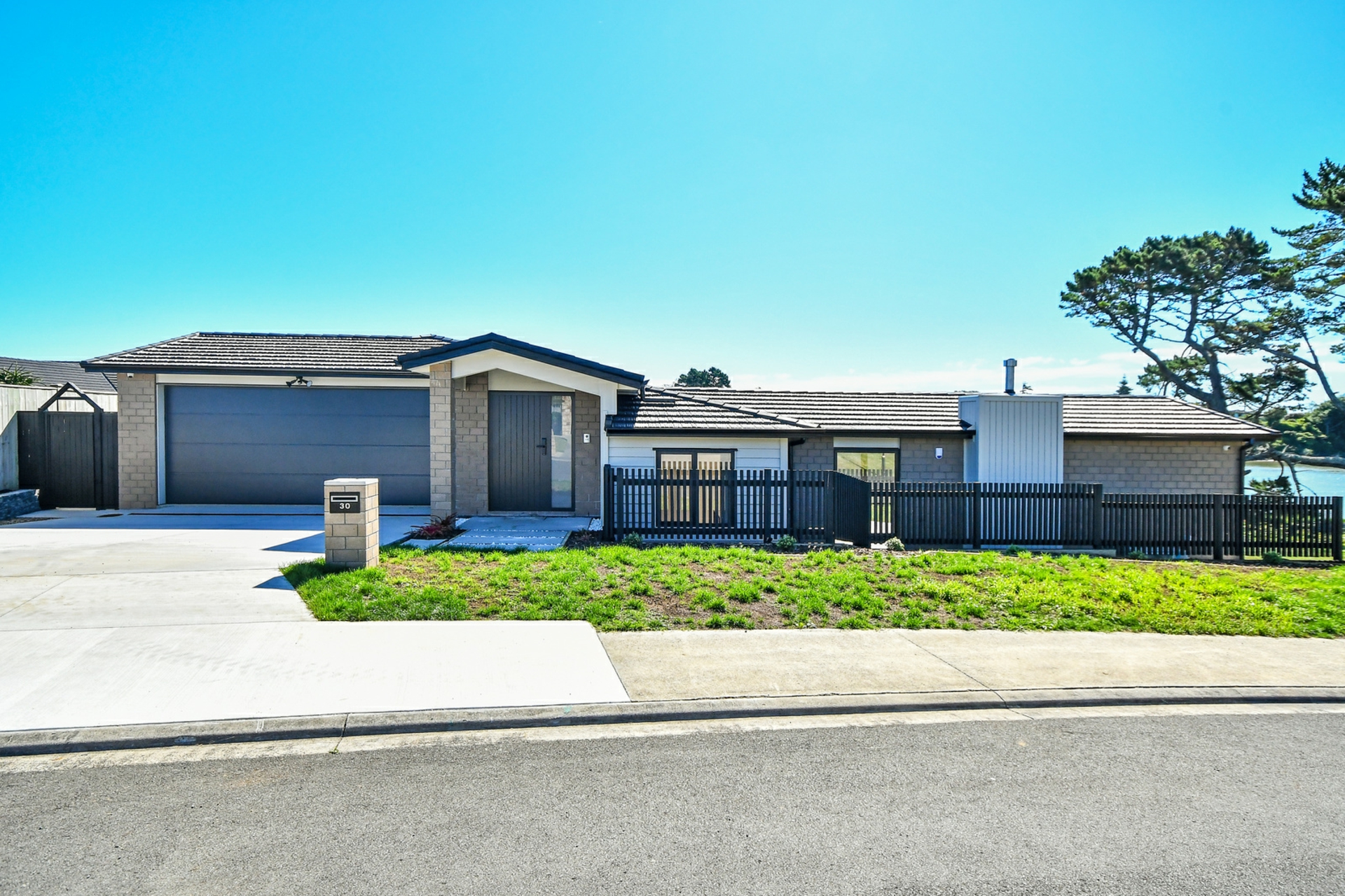 30 Harbour Crest Drive, WAIUKU