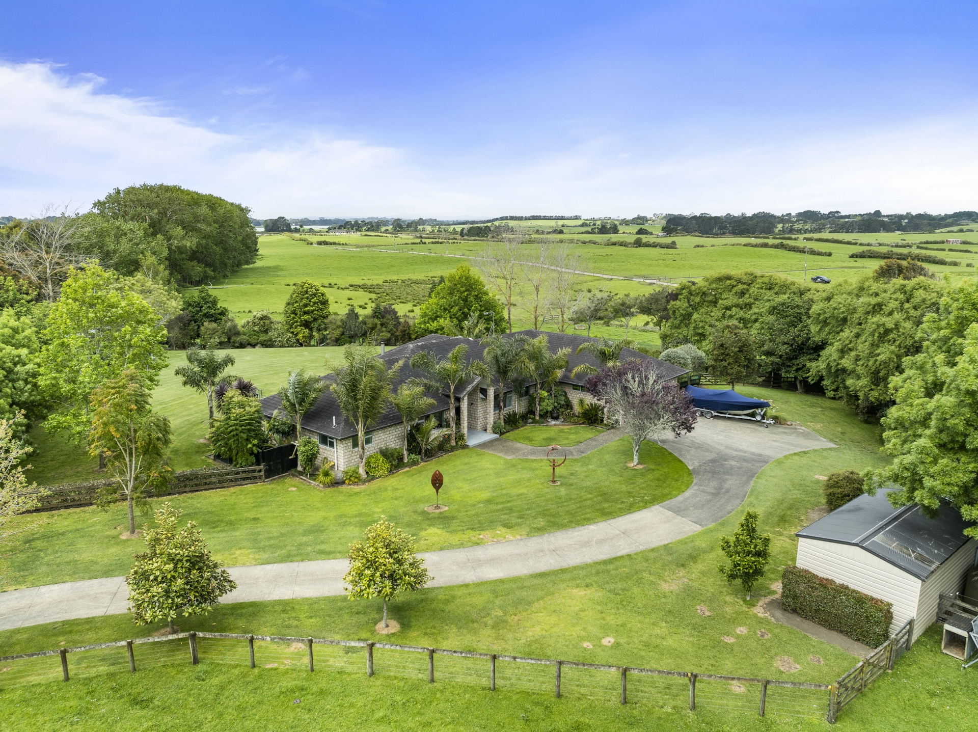 300 Glenbrook Beach Road, GLENBROOK