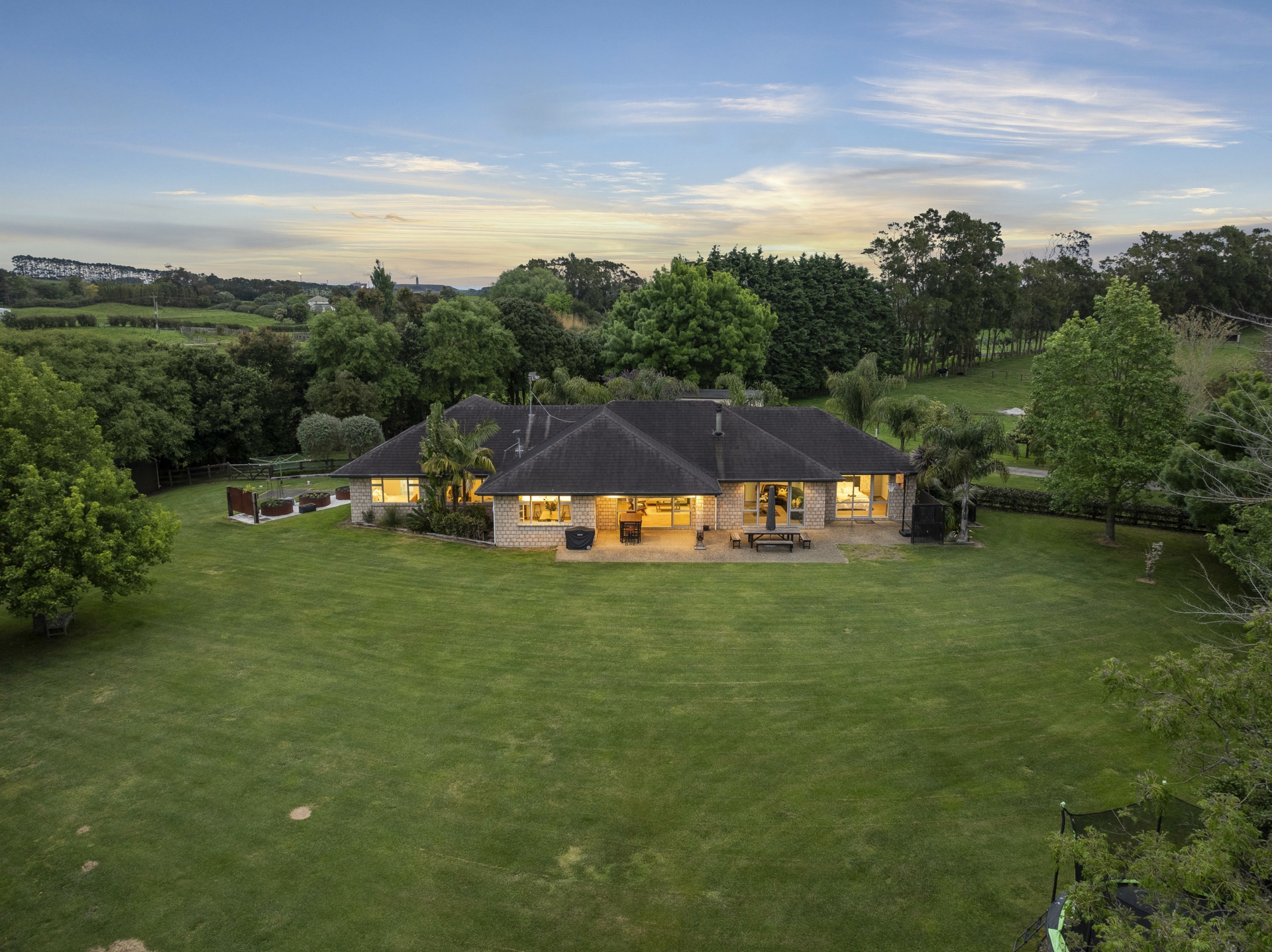 300 Glenbrook Beach Road, GLENBROOK