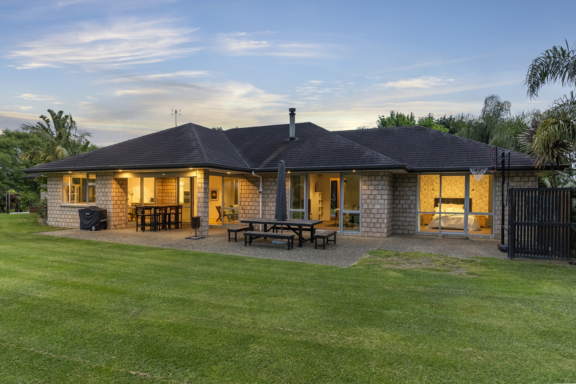 300 Glenbrook Beach Road, GLENBROOK