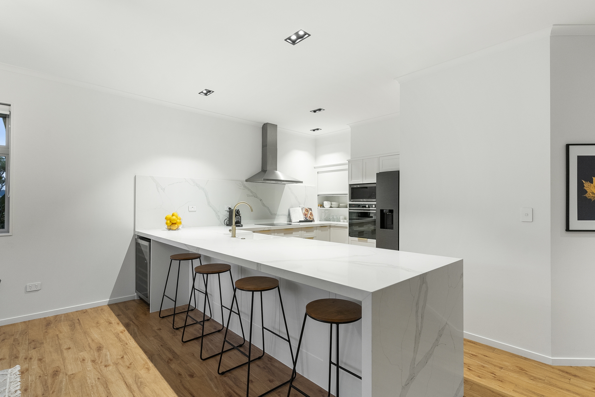 300 Glenbrook Beach Road, GLENBROOK