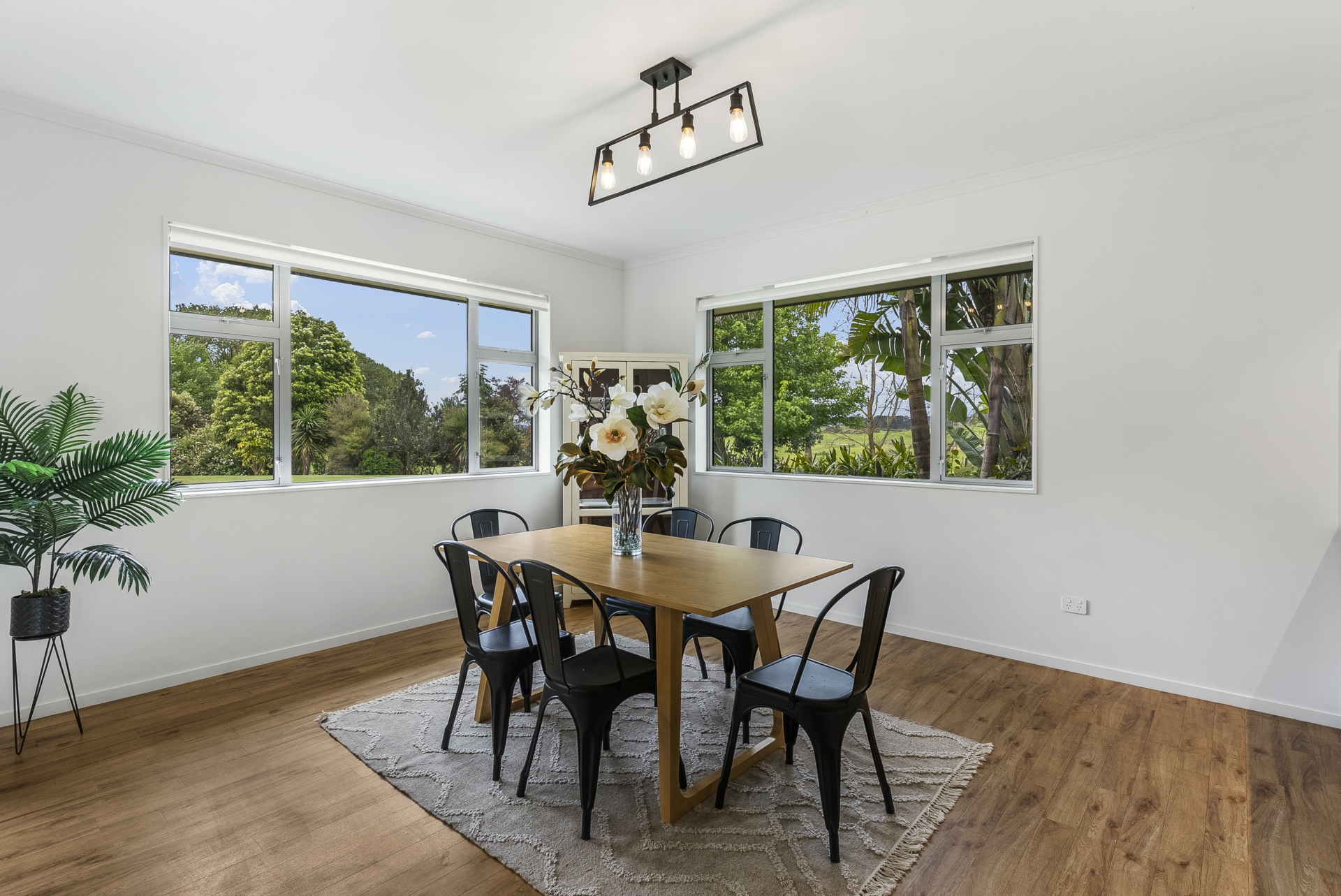 300 Glenbrook Beach Road, GLENBROOK