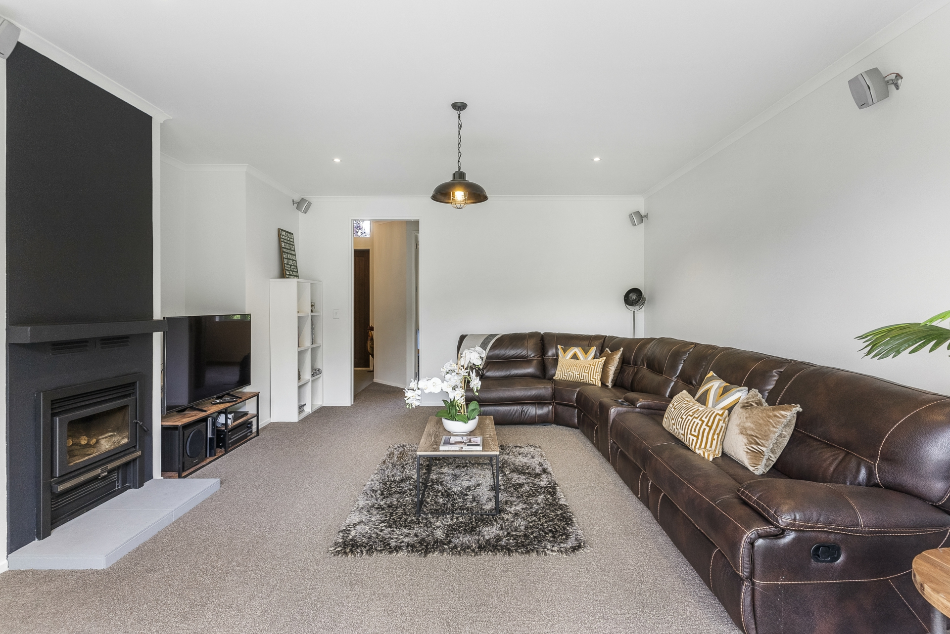 300 Glenbrook Beach Road, GLENBROOK
