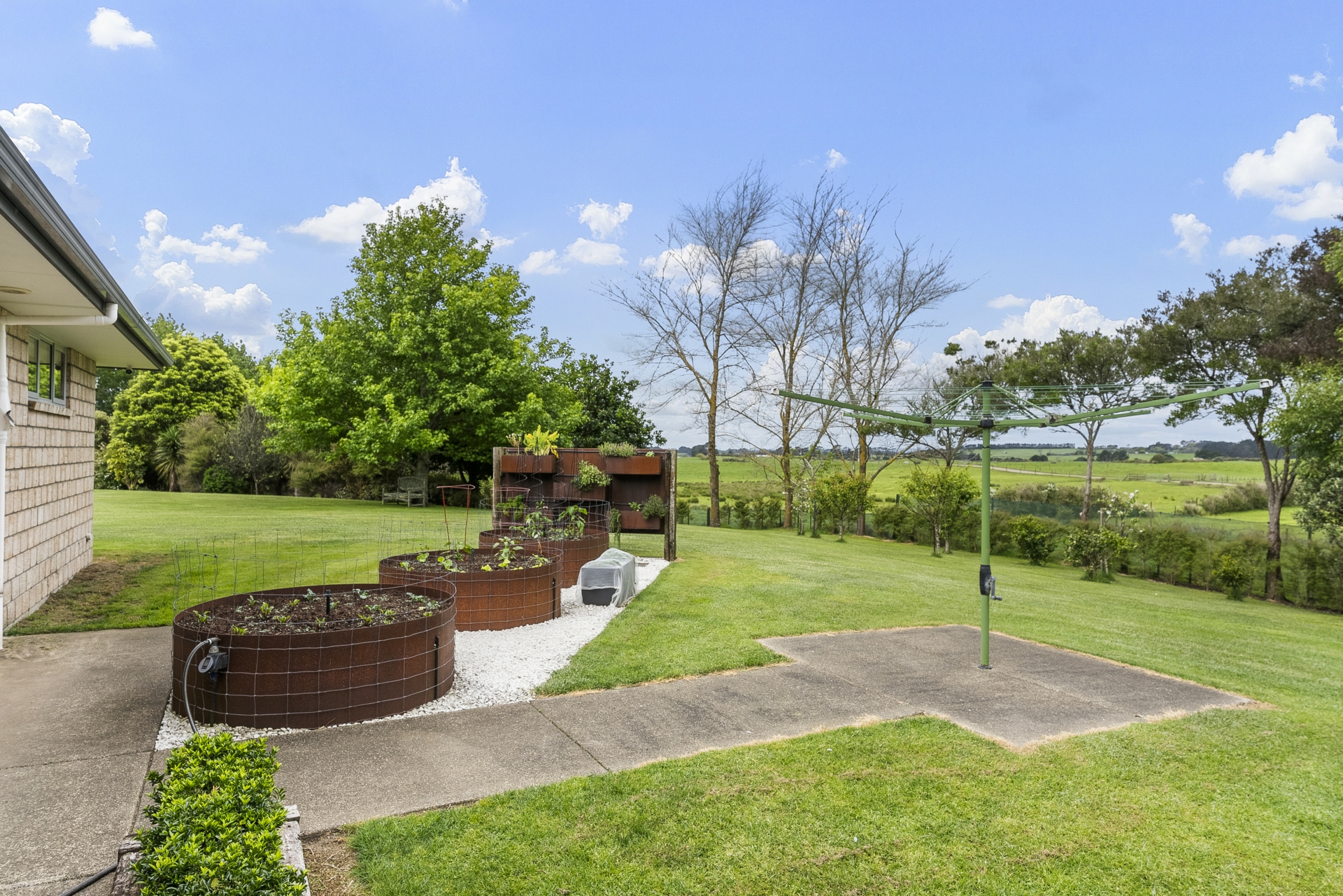 300 Glenbrook Beach Road, GLENBROOK