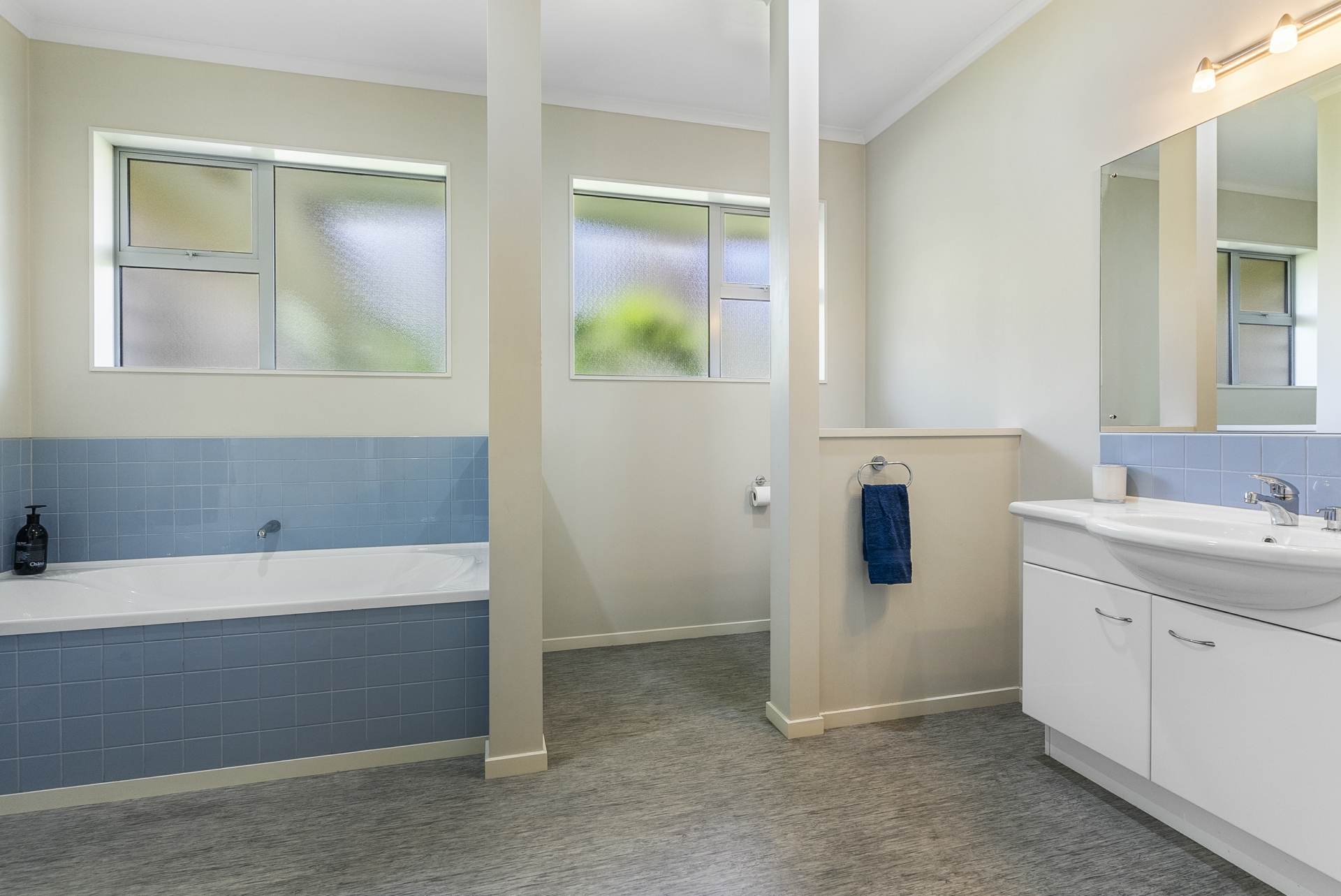 300 Glenbrook Beach Road, GLENBROOK