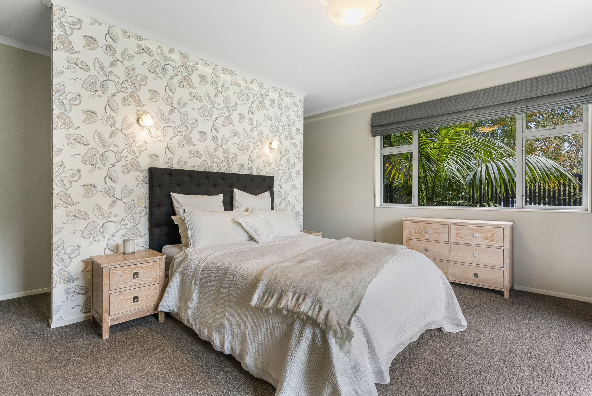 300 Glenbrook Beach Road, GLENBROOK