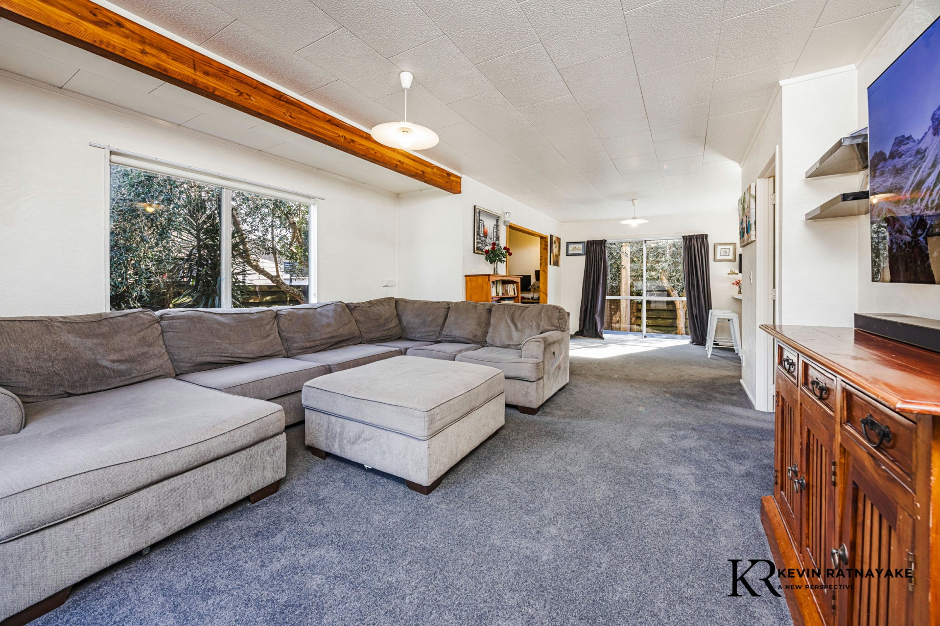 2/100 Beach Road, PAHUREHURE