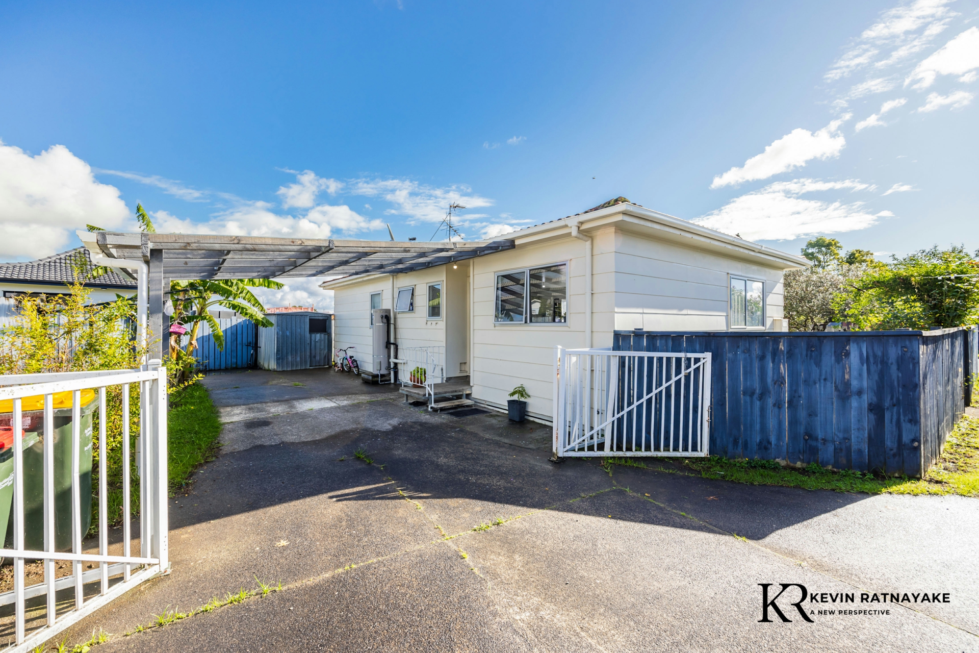 2/62 Redcrest Avenue, RED HILL