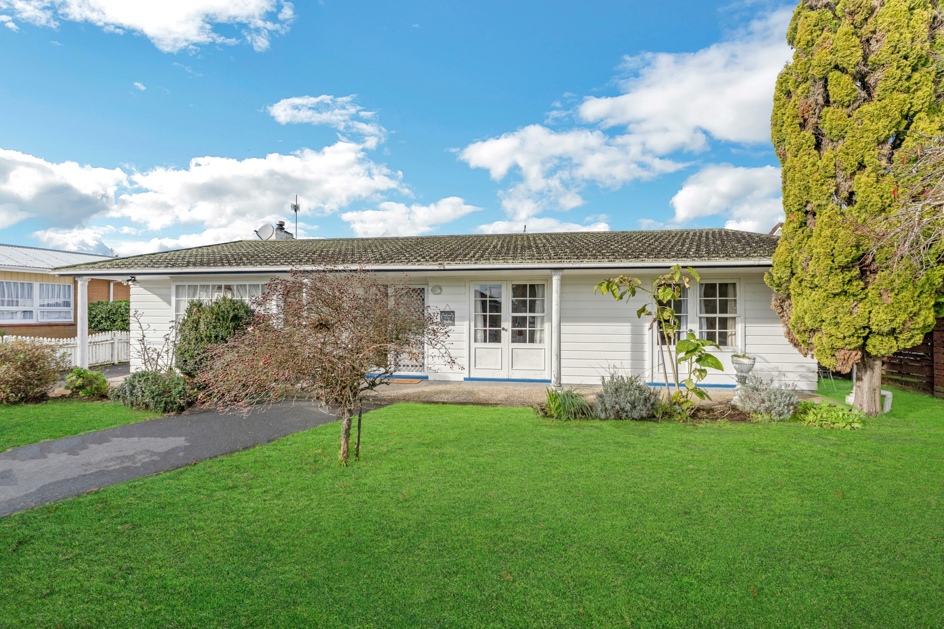 42 Manse Road, PAHUREHURE
