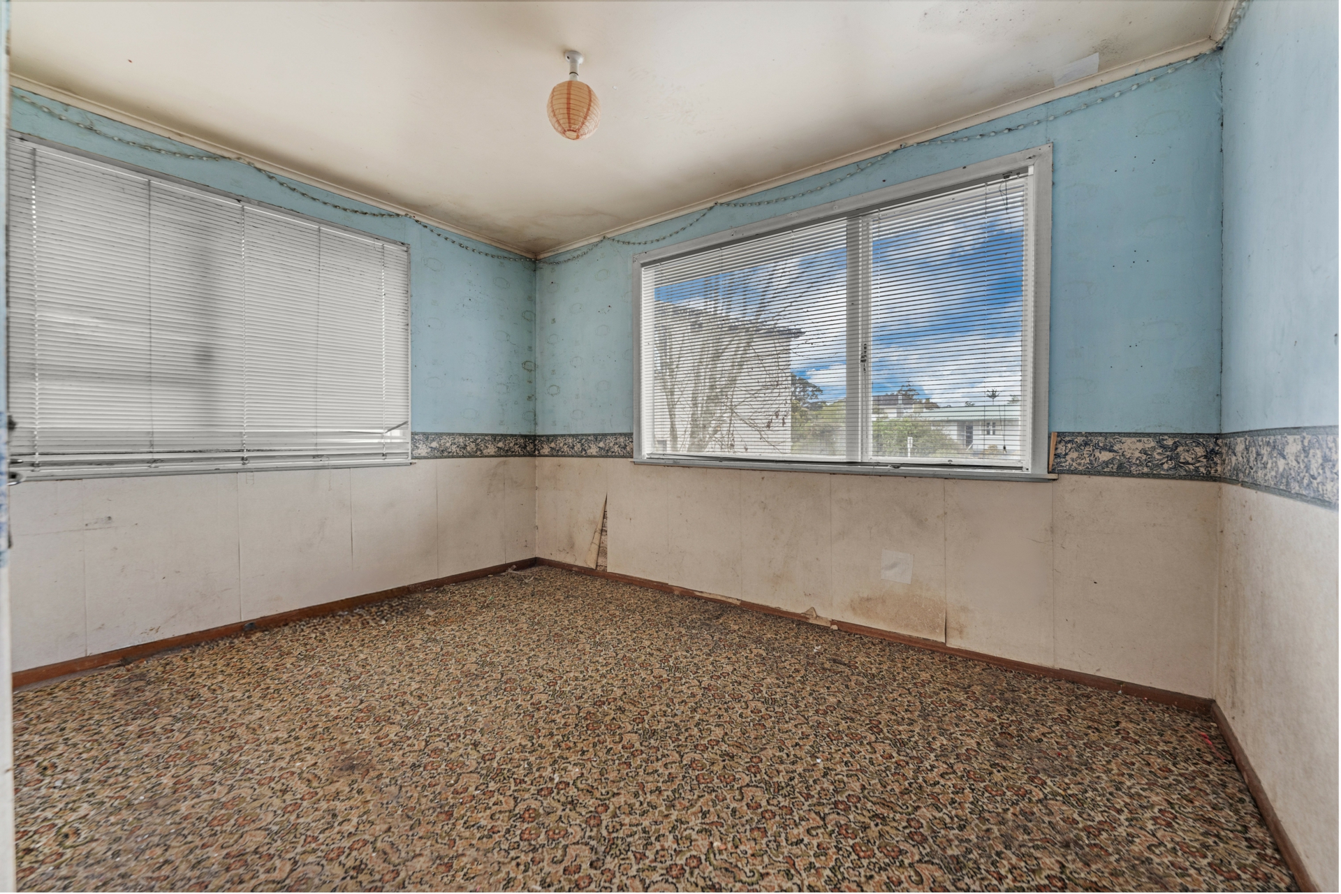 12 Ozich Avenue, TE ATATU SOUTH