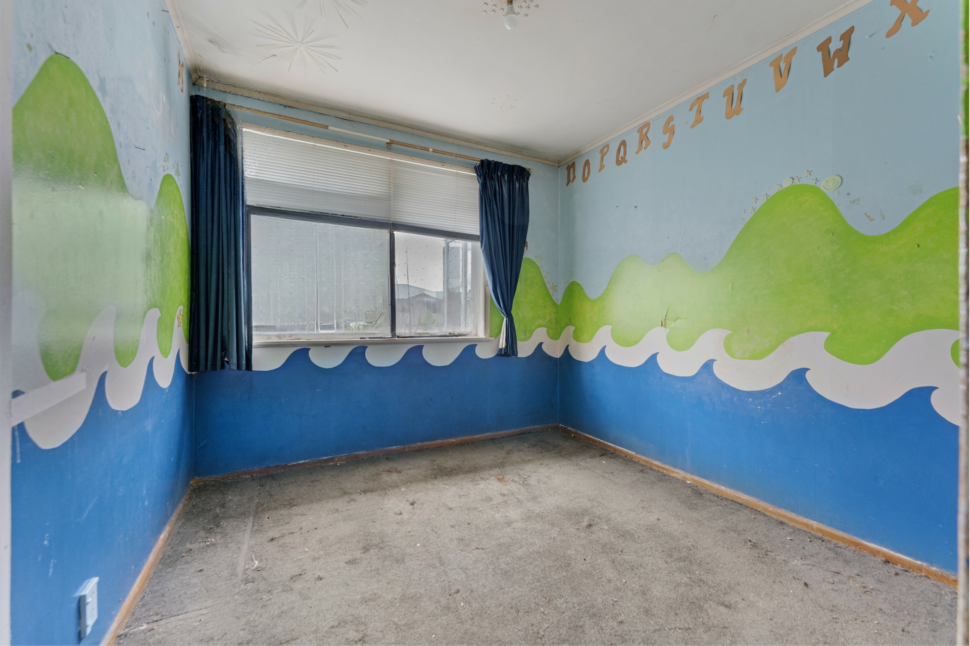 12 Ozich Avenue, TE ATATU SOUTH
