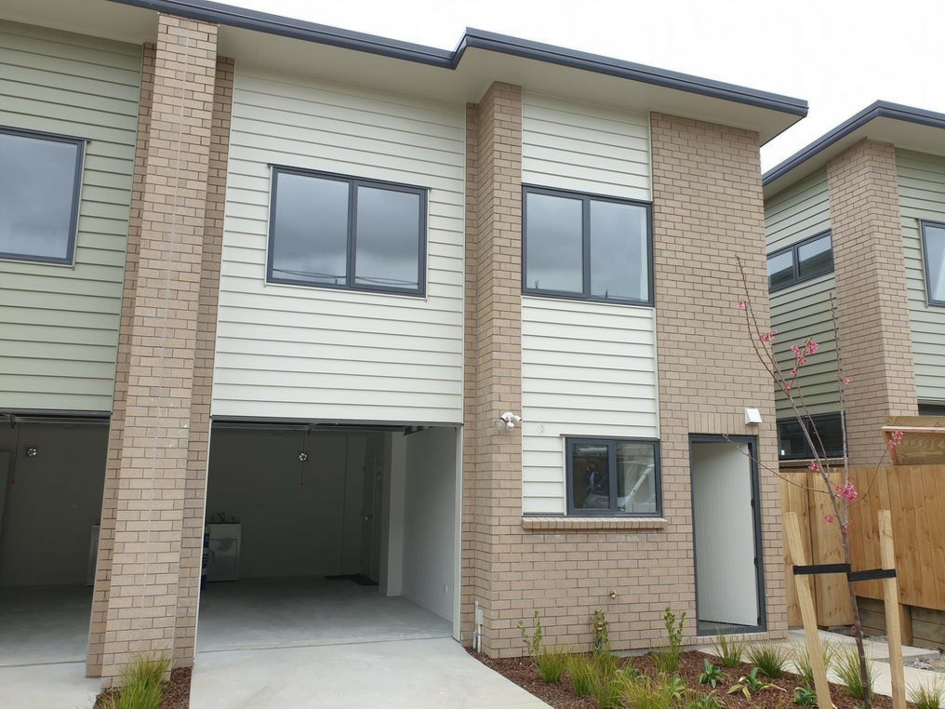 Mangere, 2022
