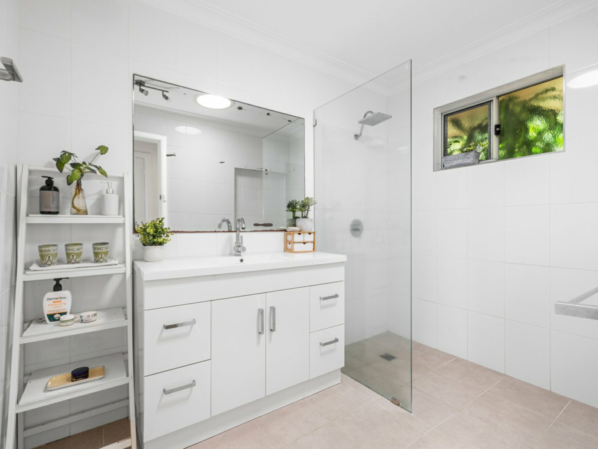9 Seaview Street, KINGSCLIFF