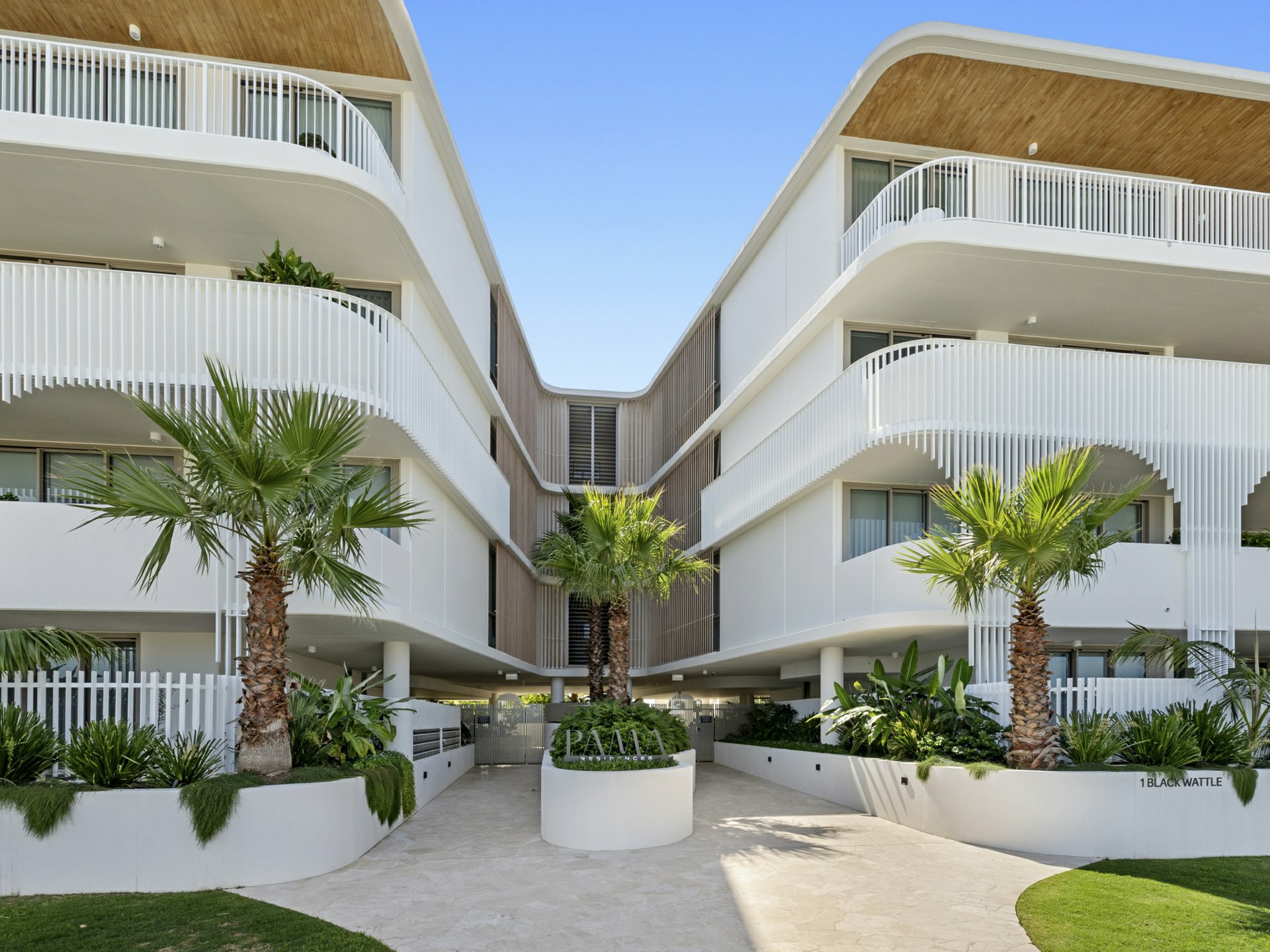 406/5 Grand Parade, Casuarina