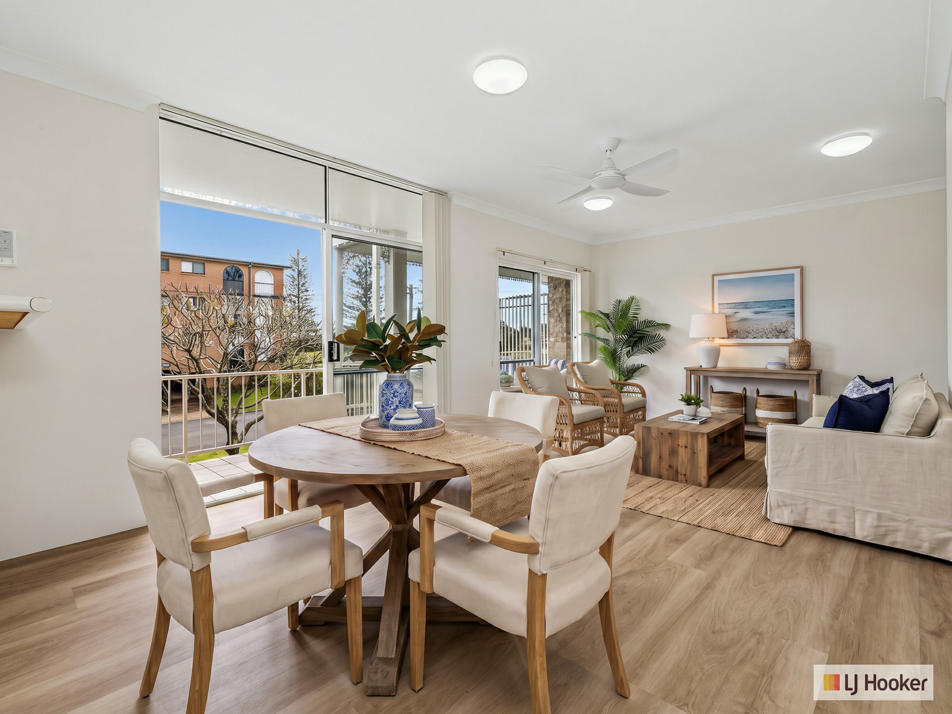 2/170 Marine Parade — photo 4 of 21