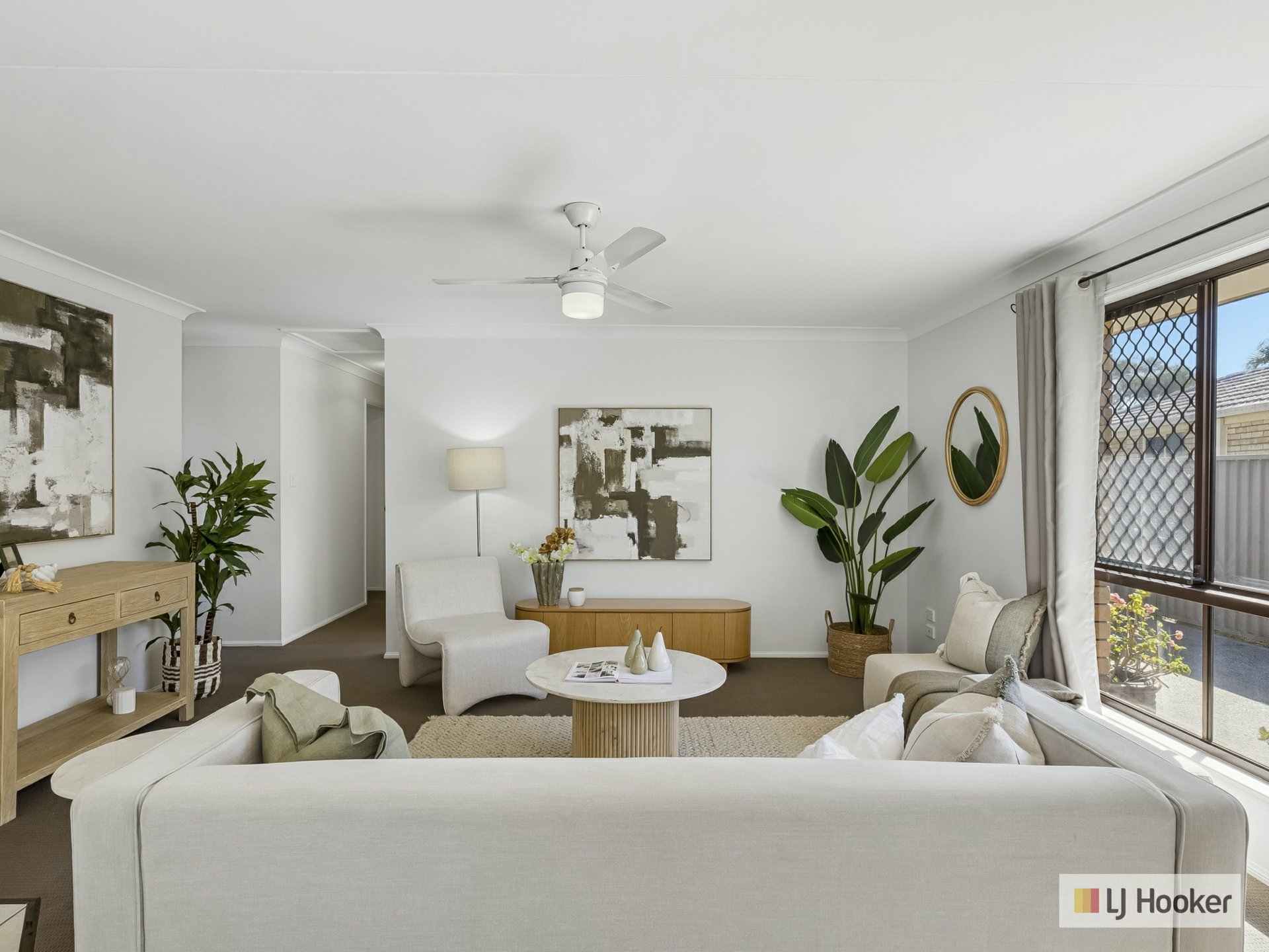 1/17 Shoal Place — photo 2 of 16