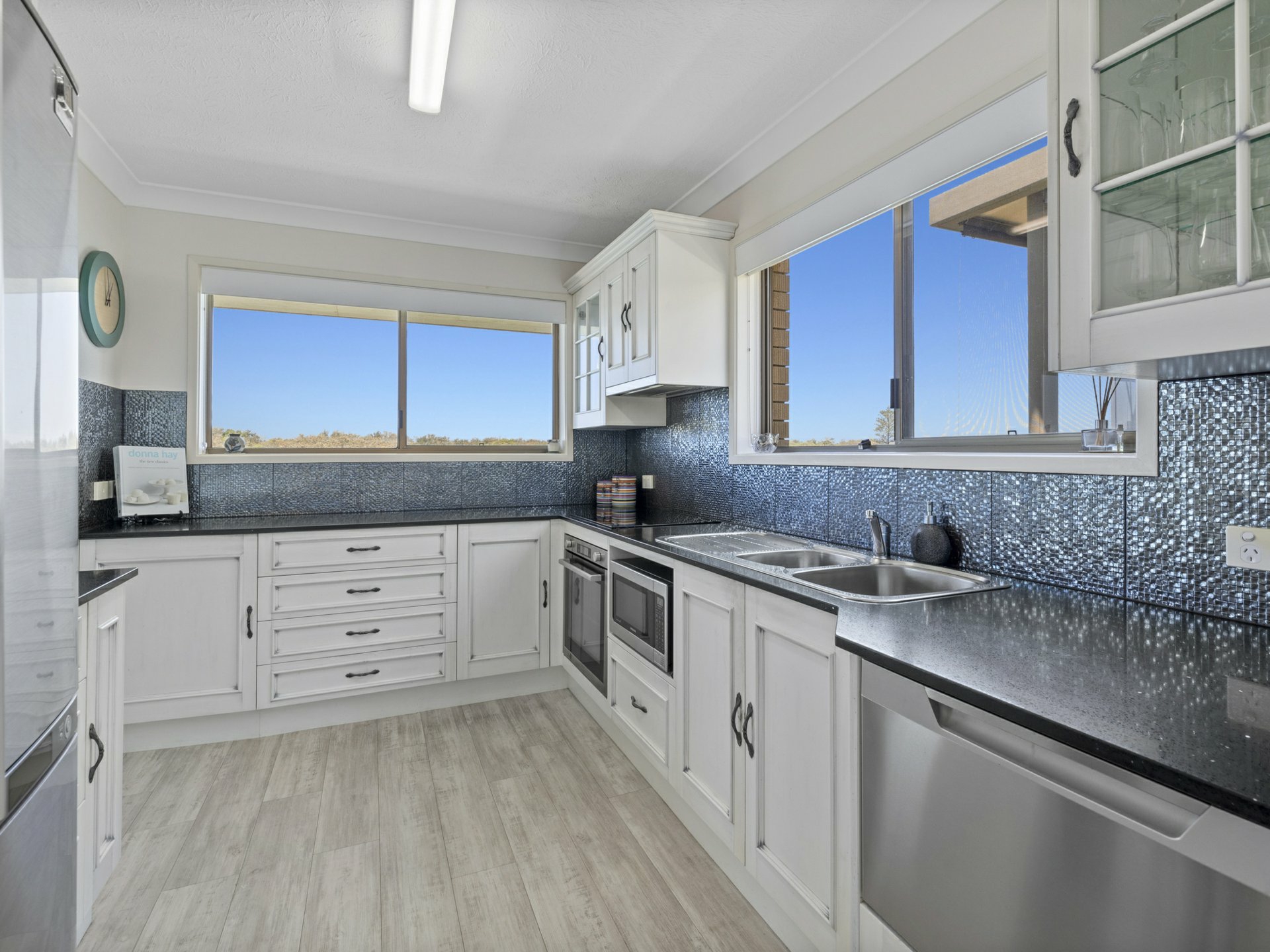 3/12 Moss Street — photo 7 of 16