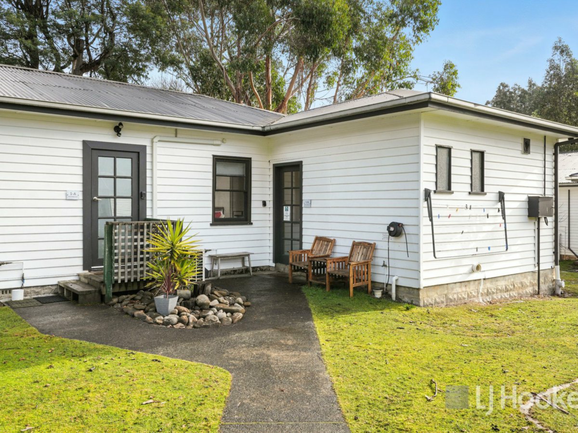 Unit 10/13 Junee Road — photo 5 of 30