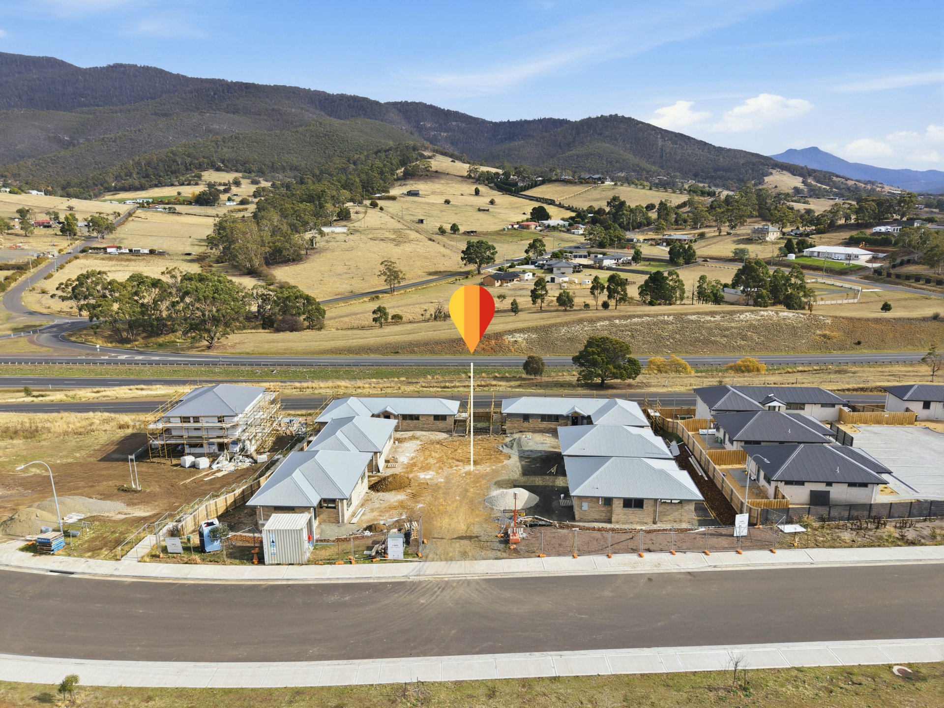 1-6/73 Mahoney Drive — photo from LJ Hooker Pinnacle Property
