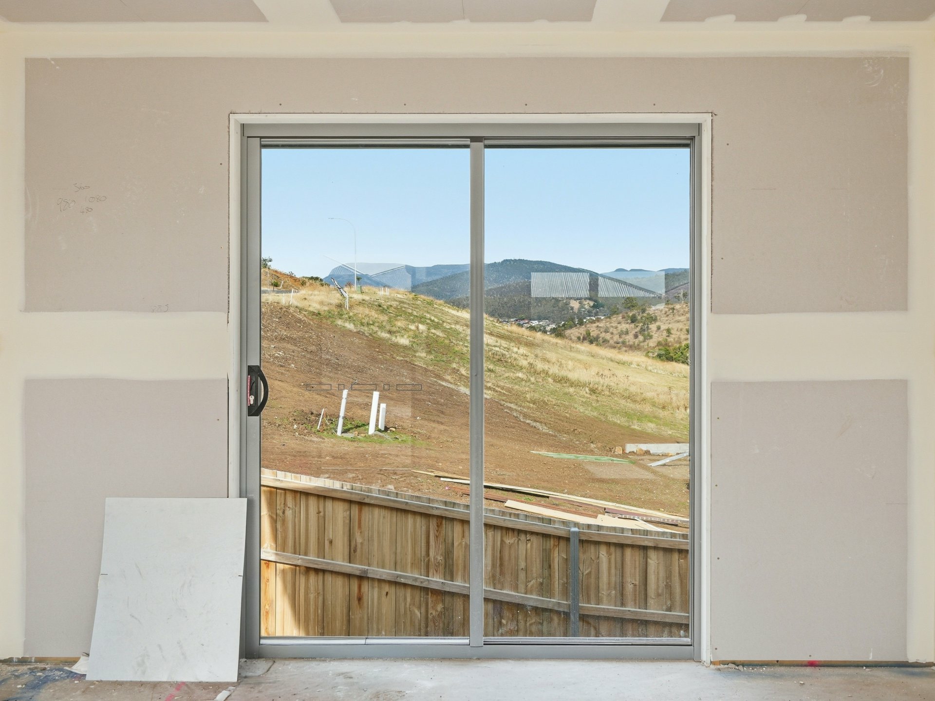 1-6/73 Mahoney Drive — photo 10 of 30