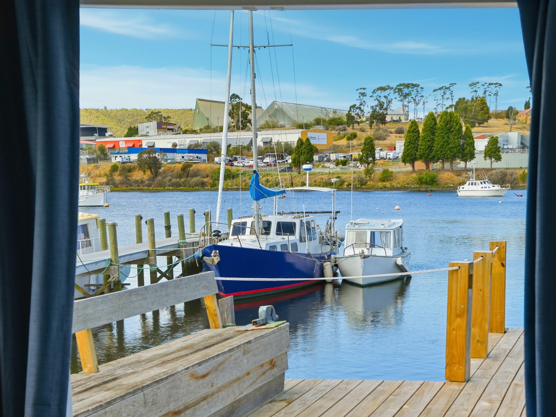 Boatshed 27a Gepp Parade — photo 13 of 29