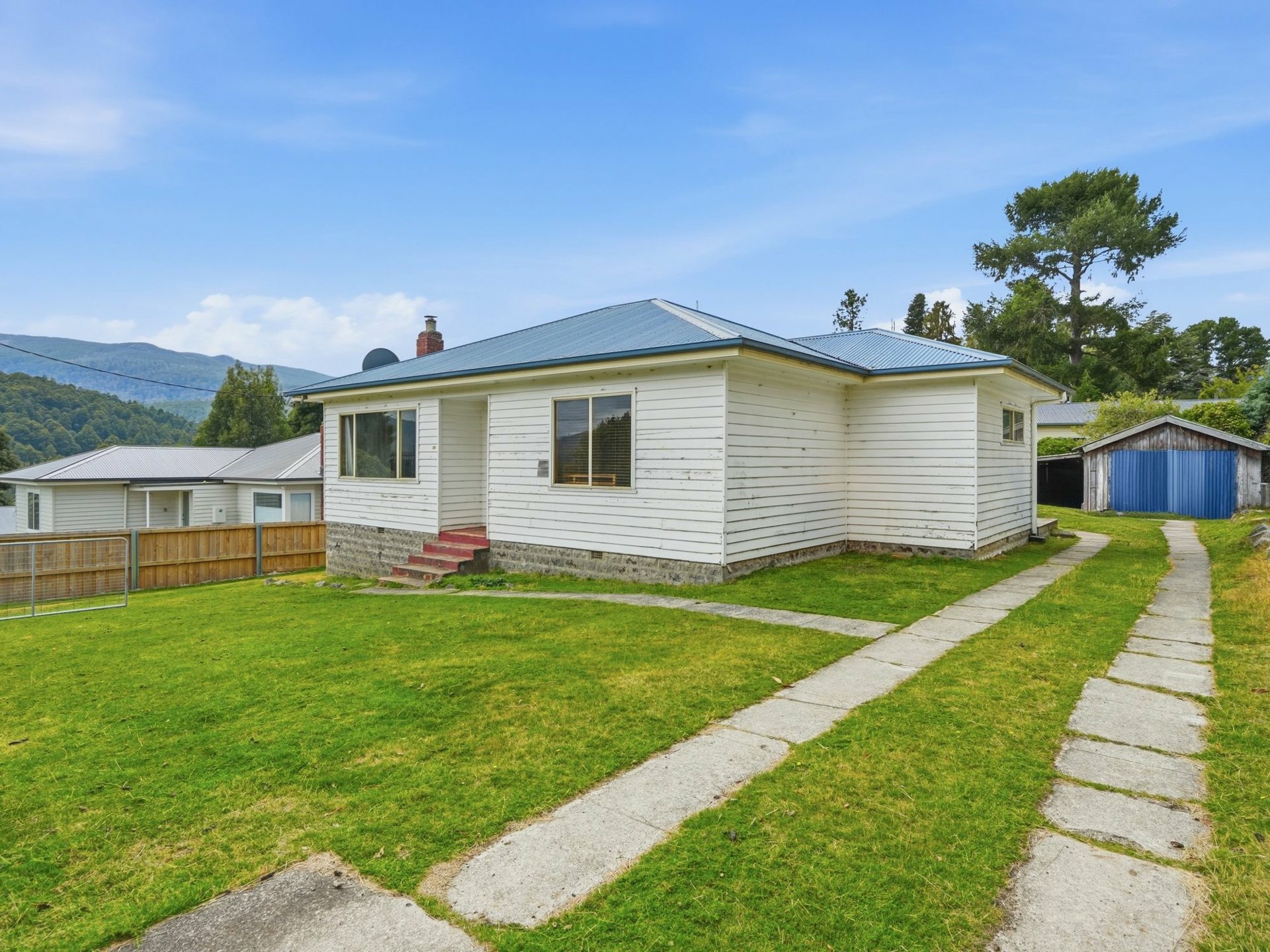39 Junee Road — photo from LJ Hooker Pinnacle Property