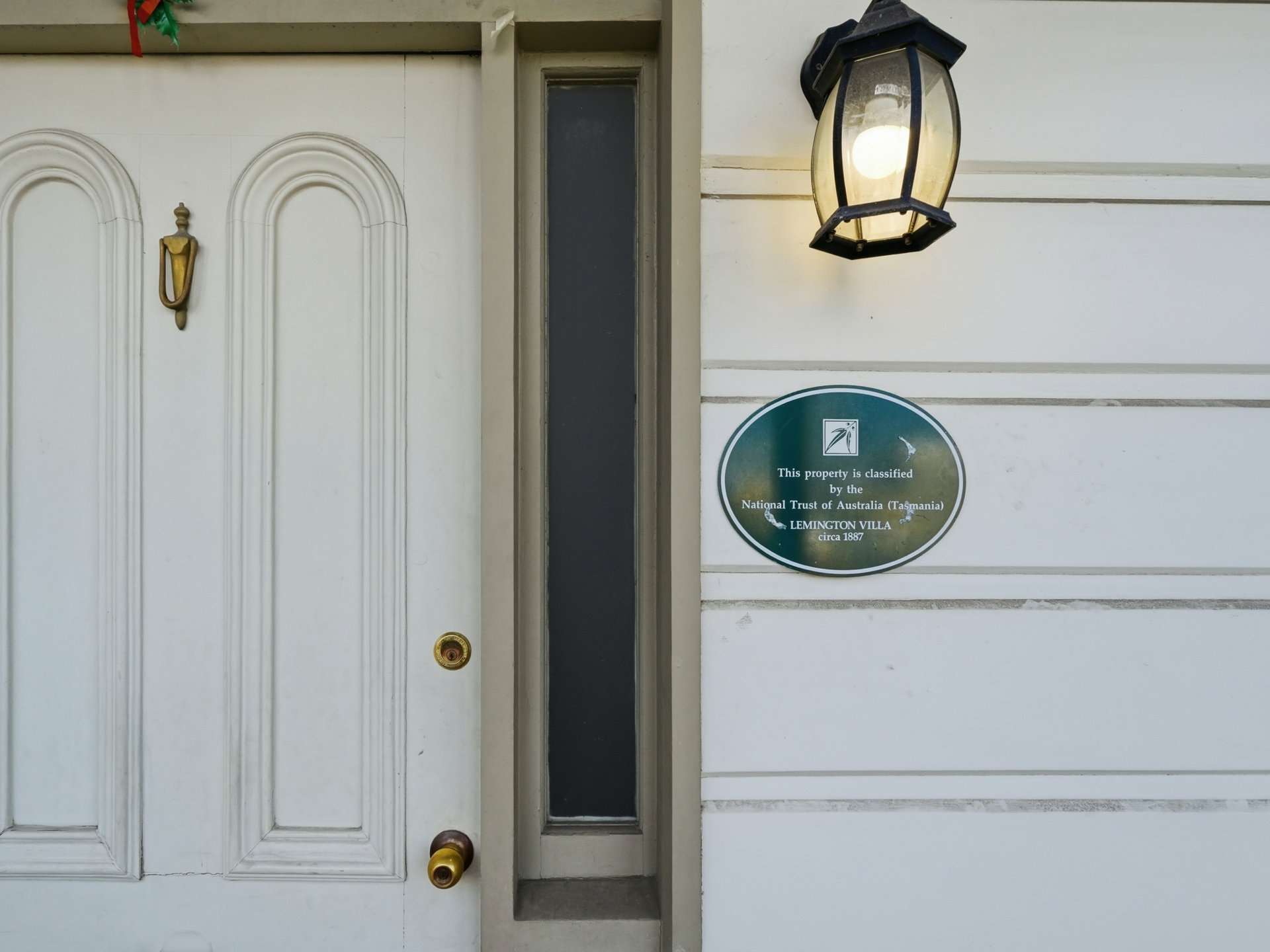 185 Bathurst Street — photo 3 of 30