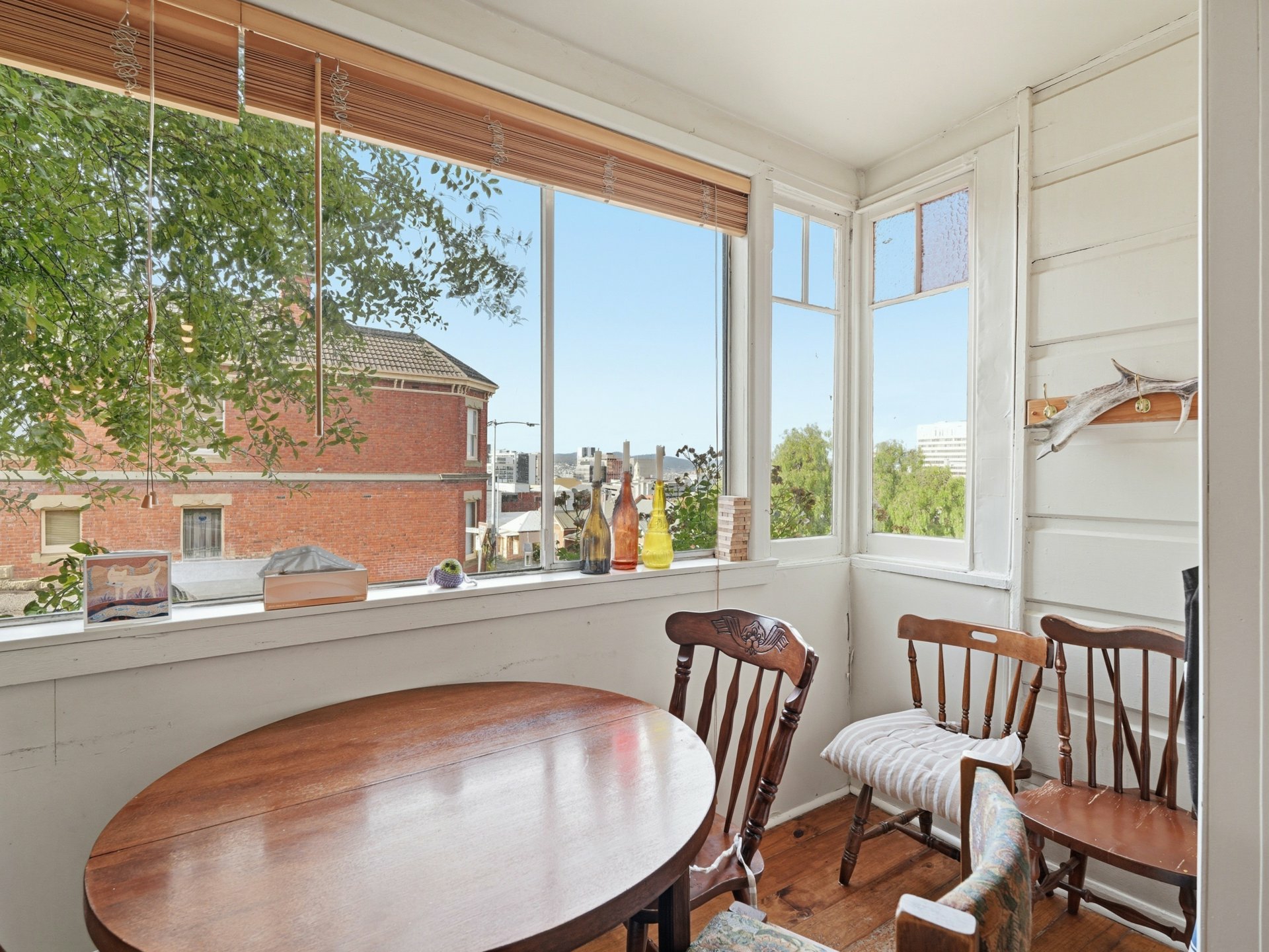 185 Bathurst Street — photo 10 of 30