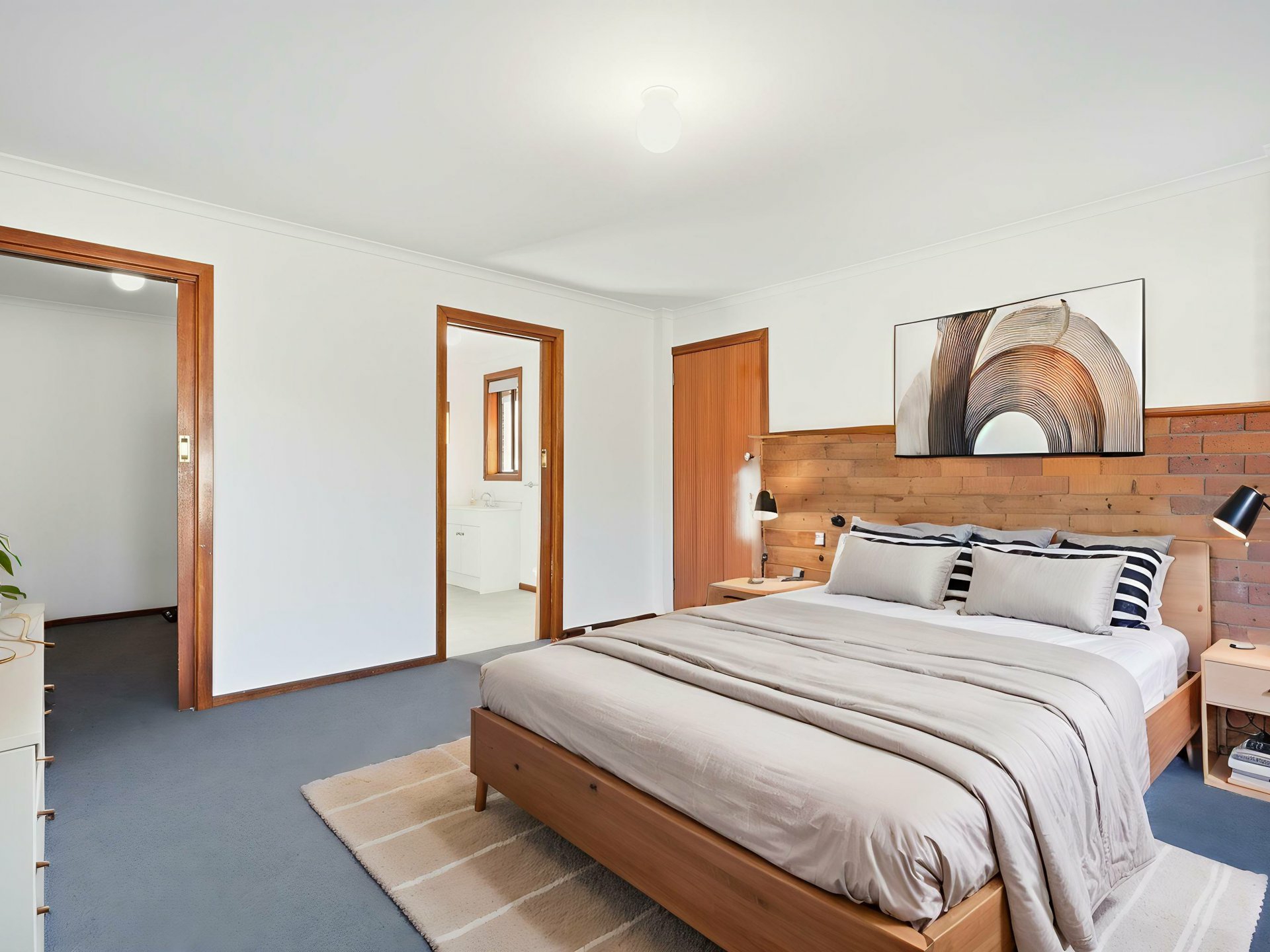 24 Snug Tiers Road — photo 5 of 24