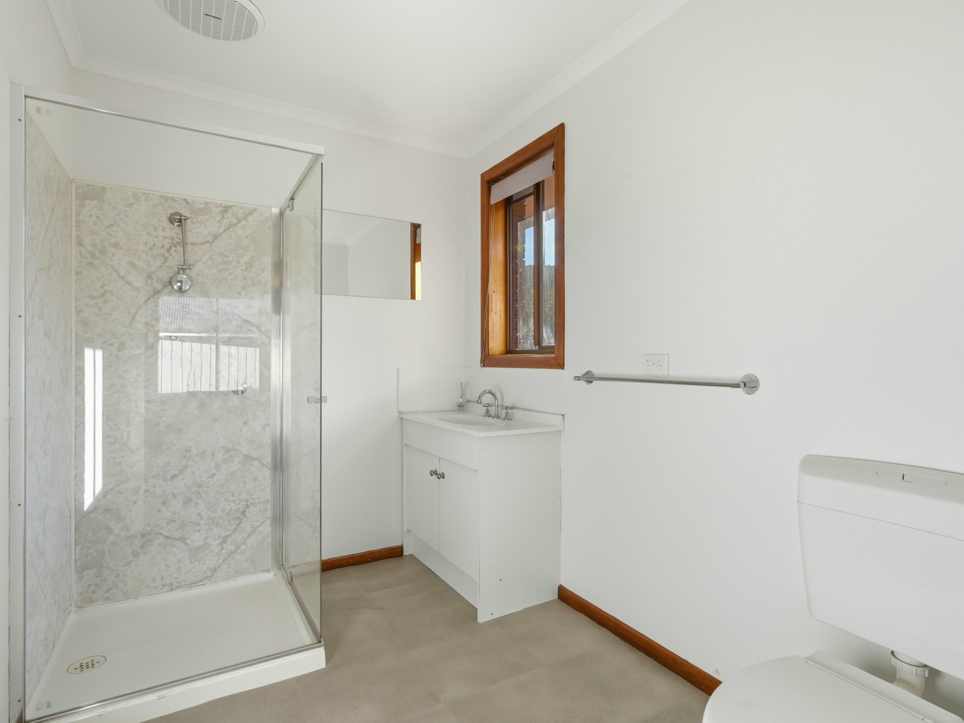 24 Snug Tiers Road — photo 7 of 24